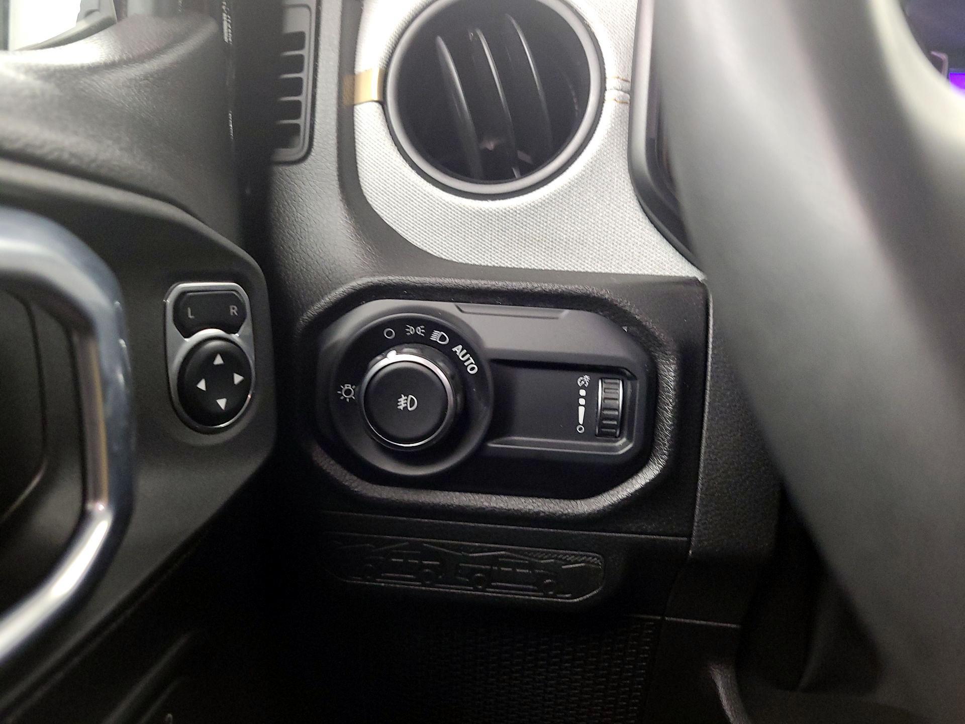 Thumbnail: 2025 Jeep Wrangler - 13