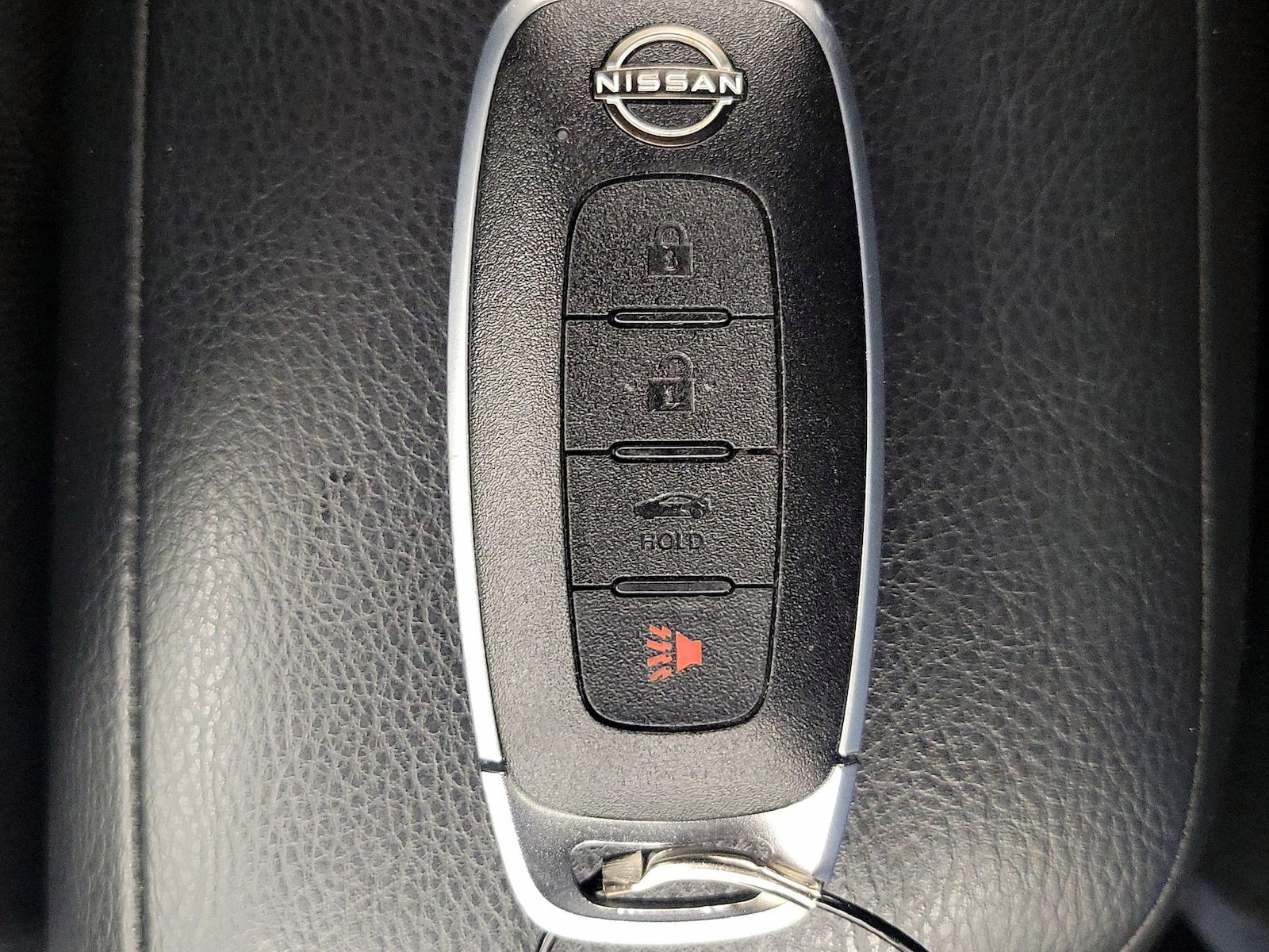 2025 Nissan Versa Sedan SV - Photo 22