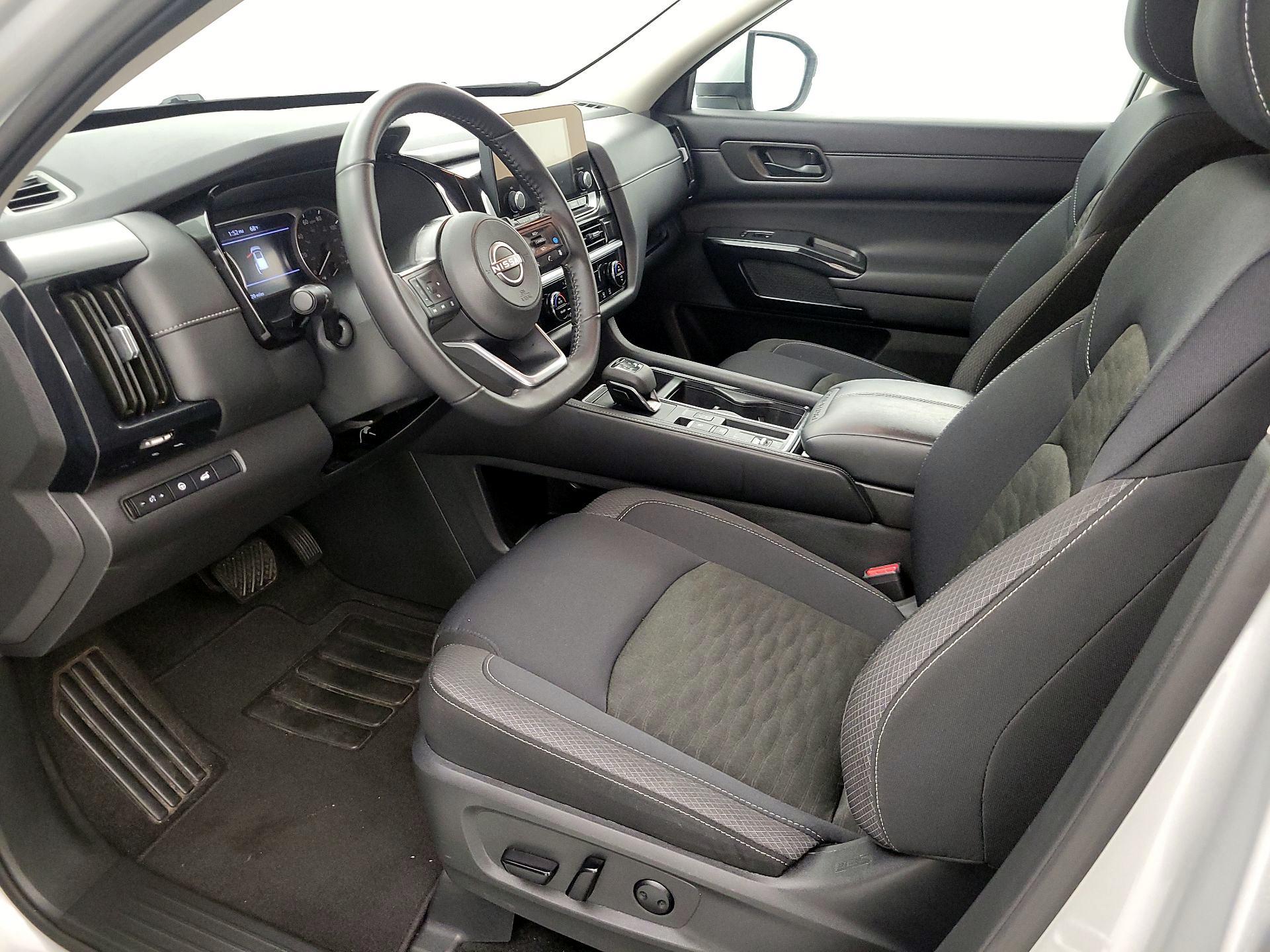 Thumbnail: 2025 Nissan Pathfinder - 11