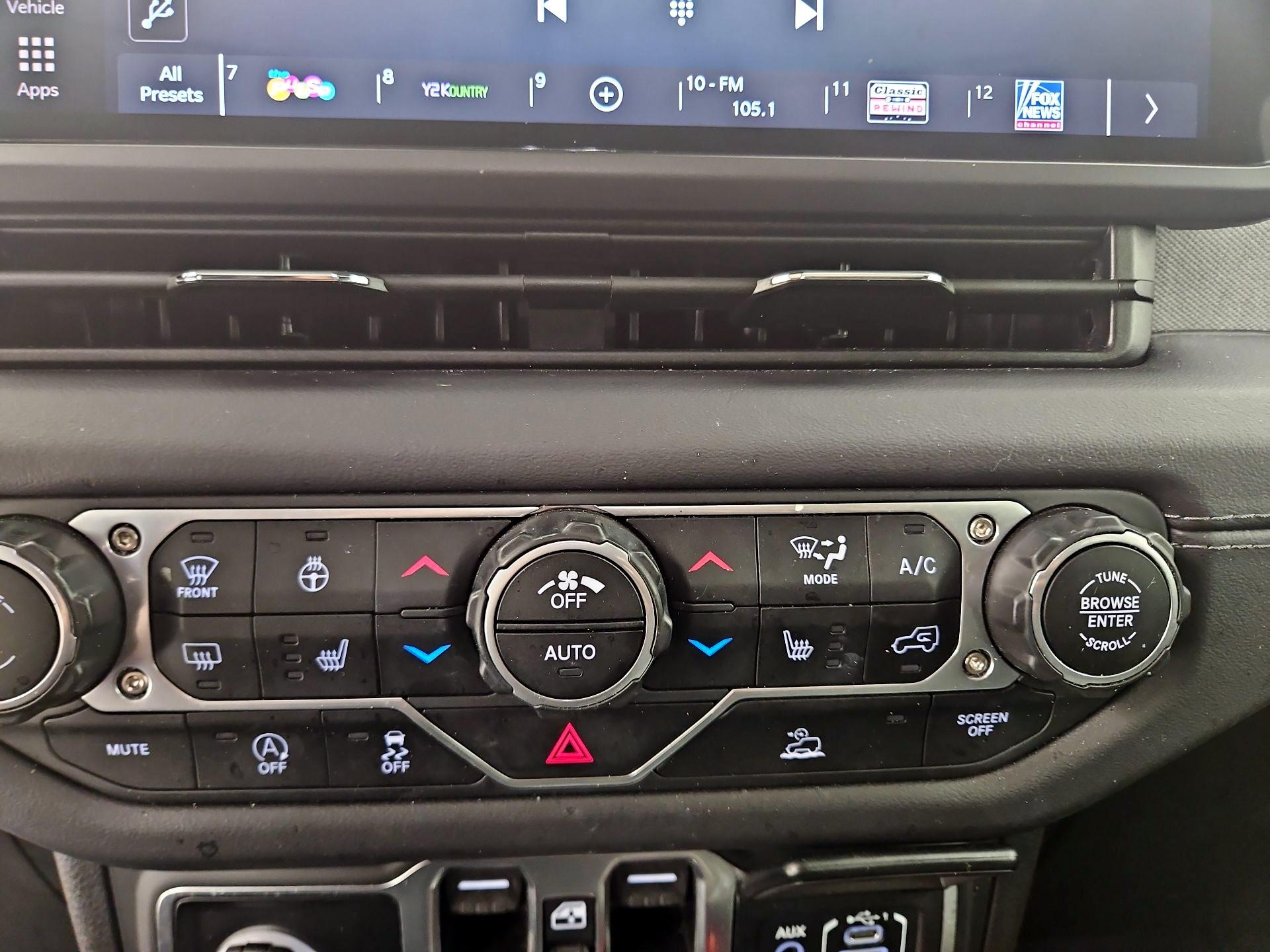 Thumbnail: 2025 Jeep Wrangler - 16