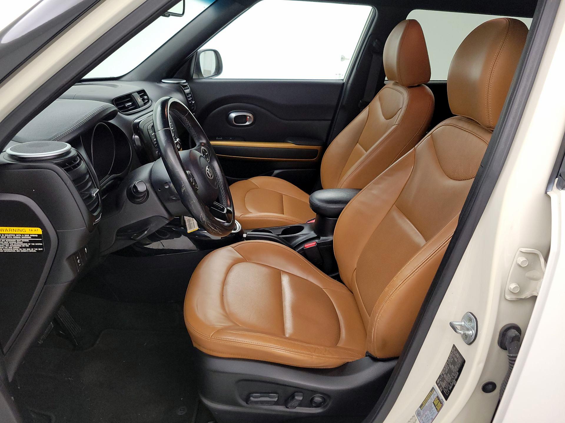 Thumbnail: 2015 Kia Soul - 11