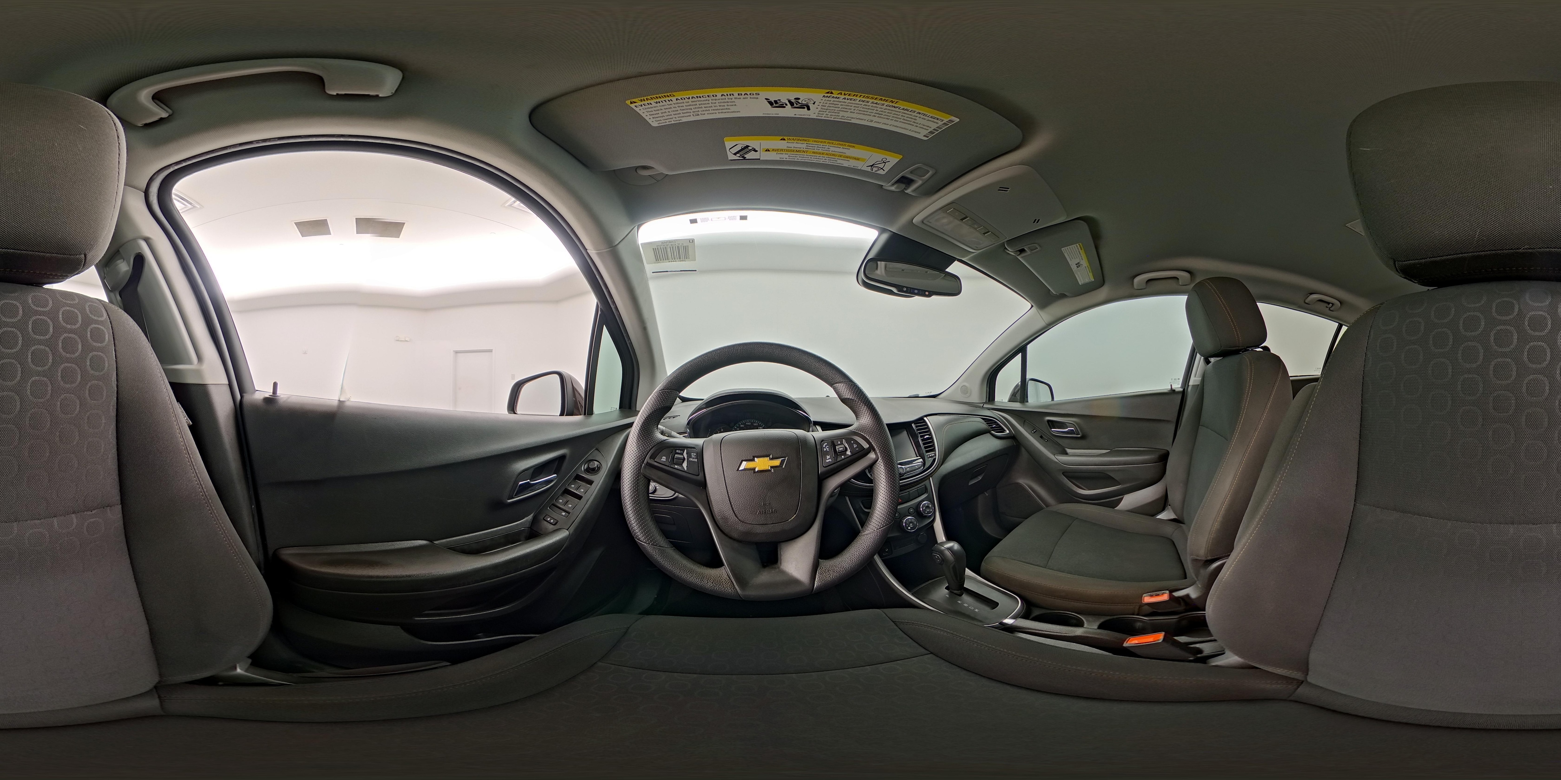 2021 Chevrolet Trax LS - Photo 26