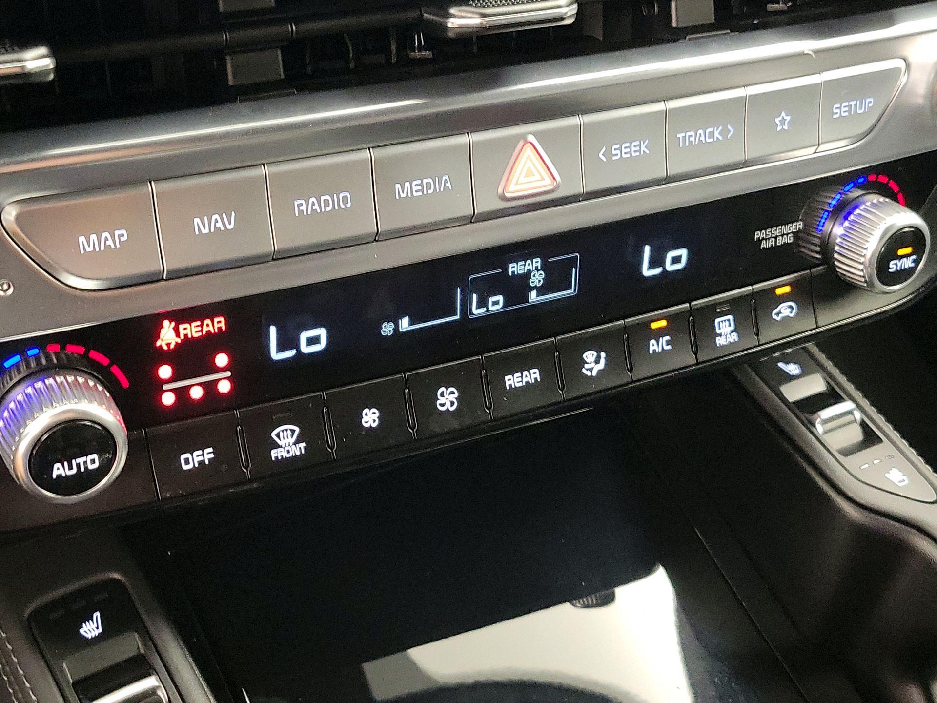 Thumbnail: 2023 Kia Telluride - 17