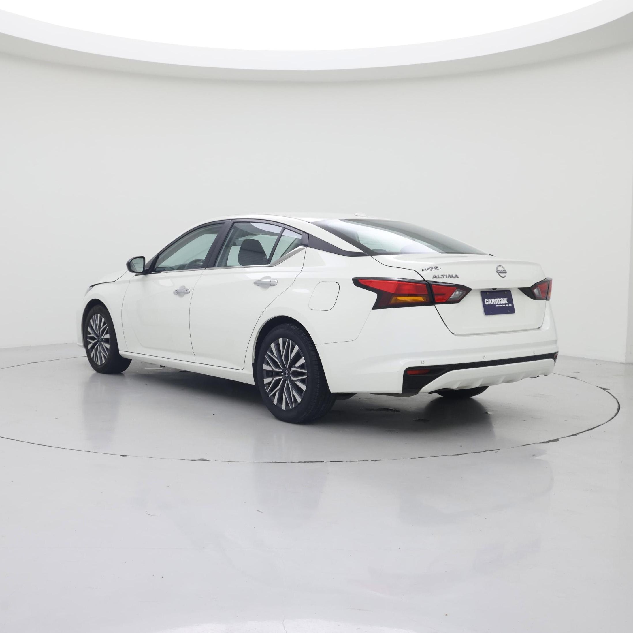 Thumbnail: 2025 Nissan Altima - 2