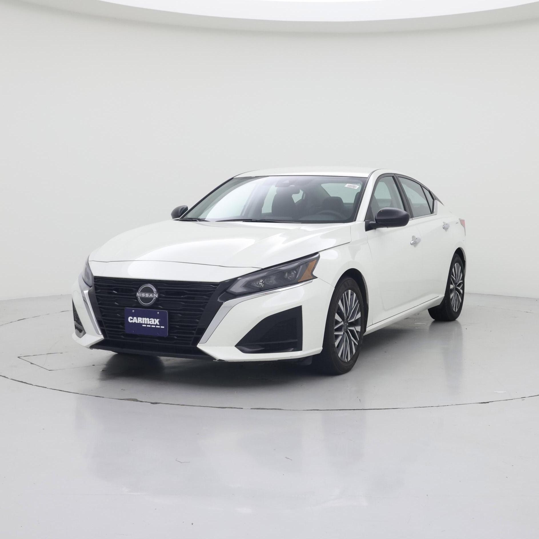Thumbnail: 2025 Nissan Altima - 4
