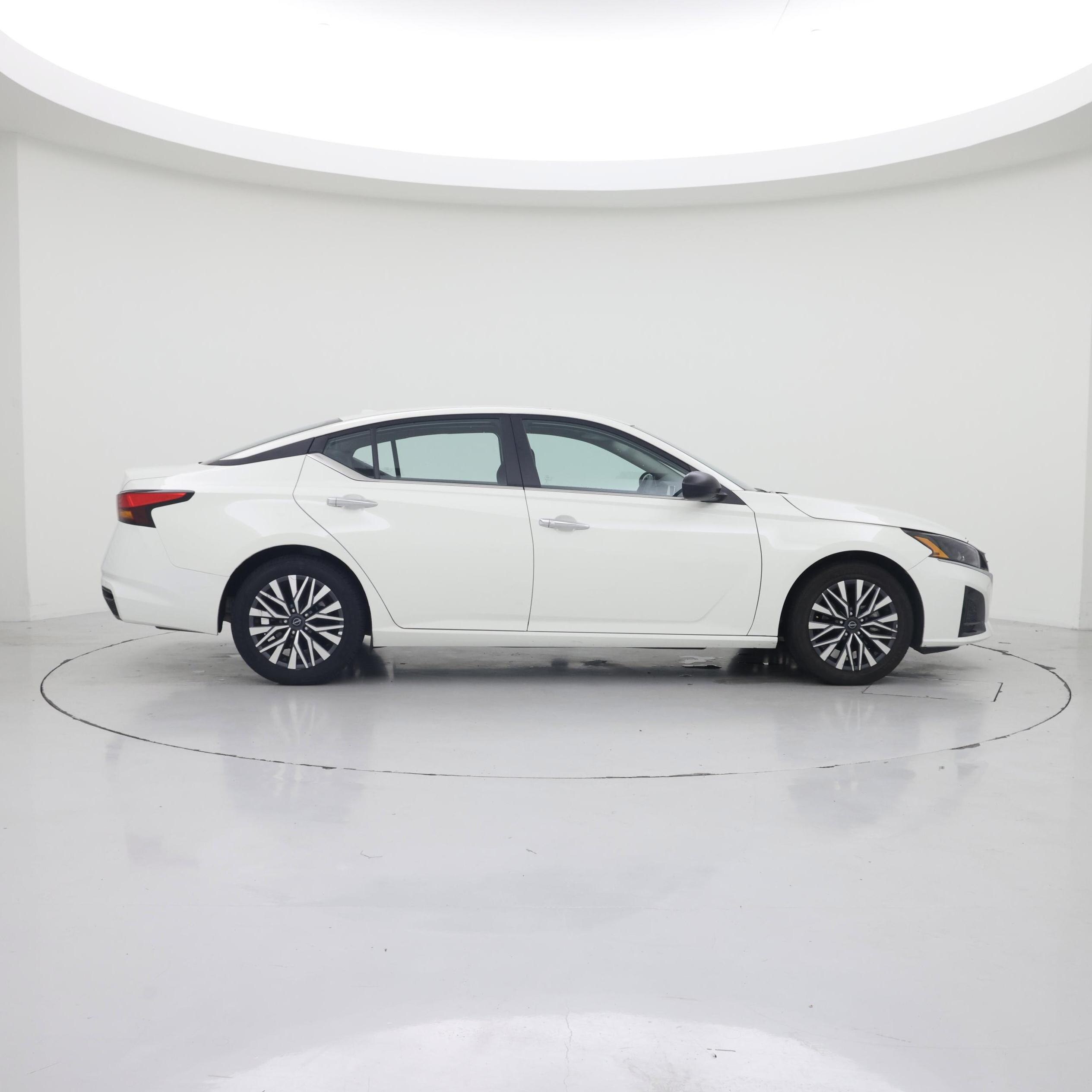 Thumbnail: 2025 Nissan Altima - 7