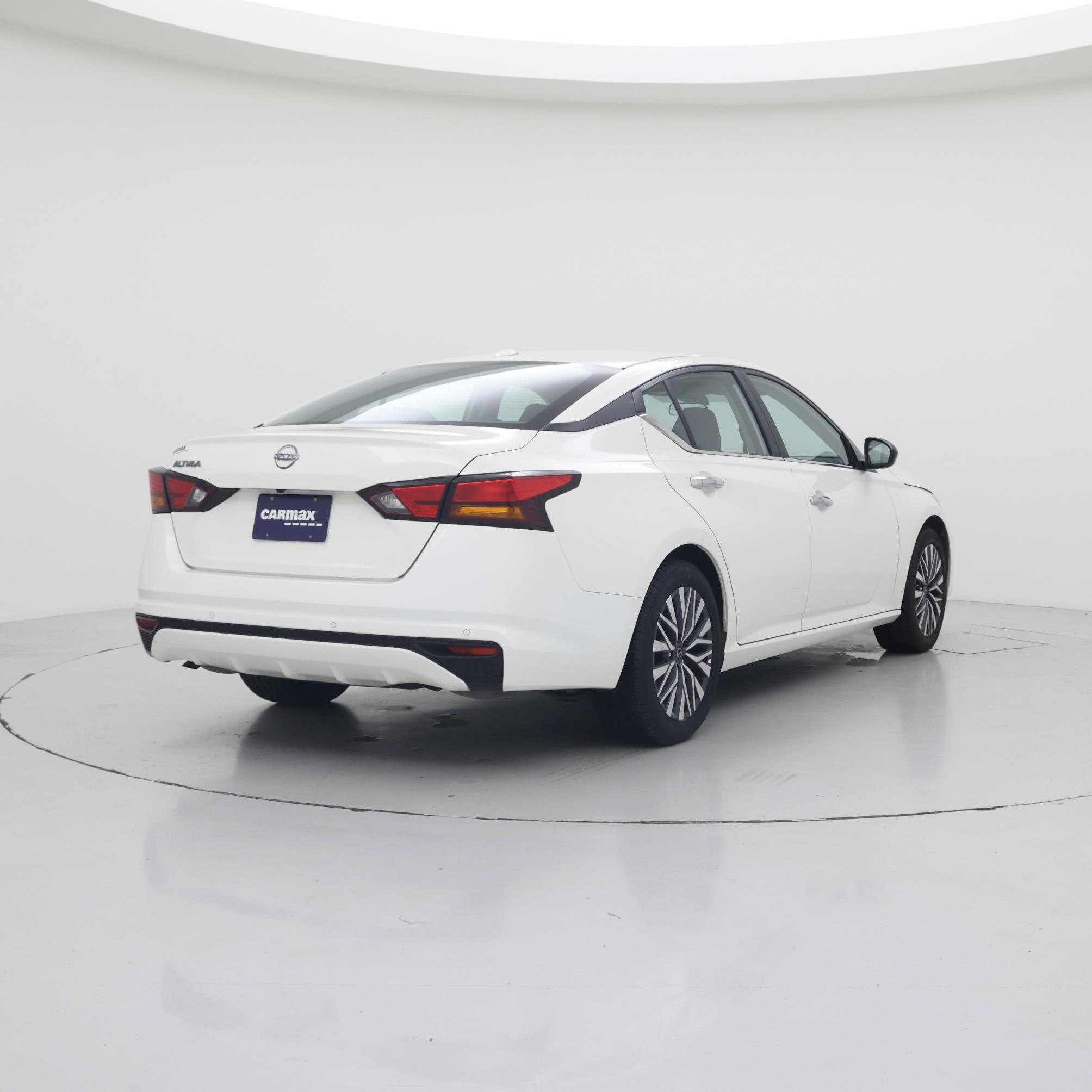 Thumbnail: 2025 Nissan Altima - 8