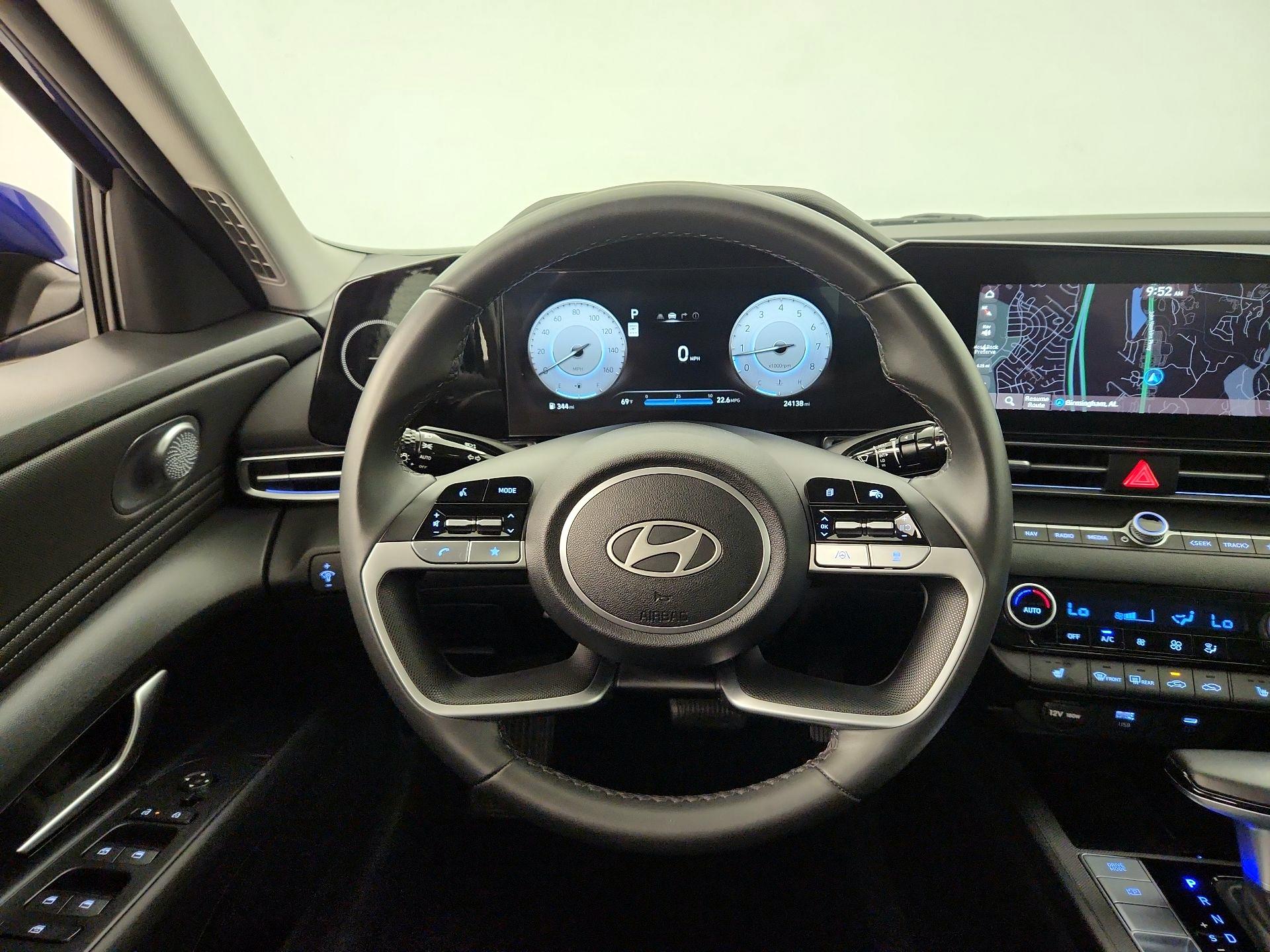 Thumbnail: 2025 Hyundai Elantra - 10
