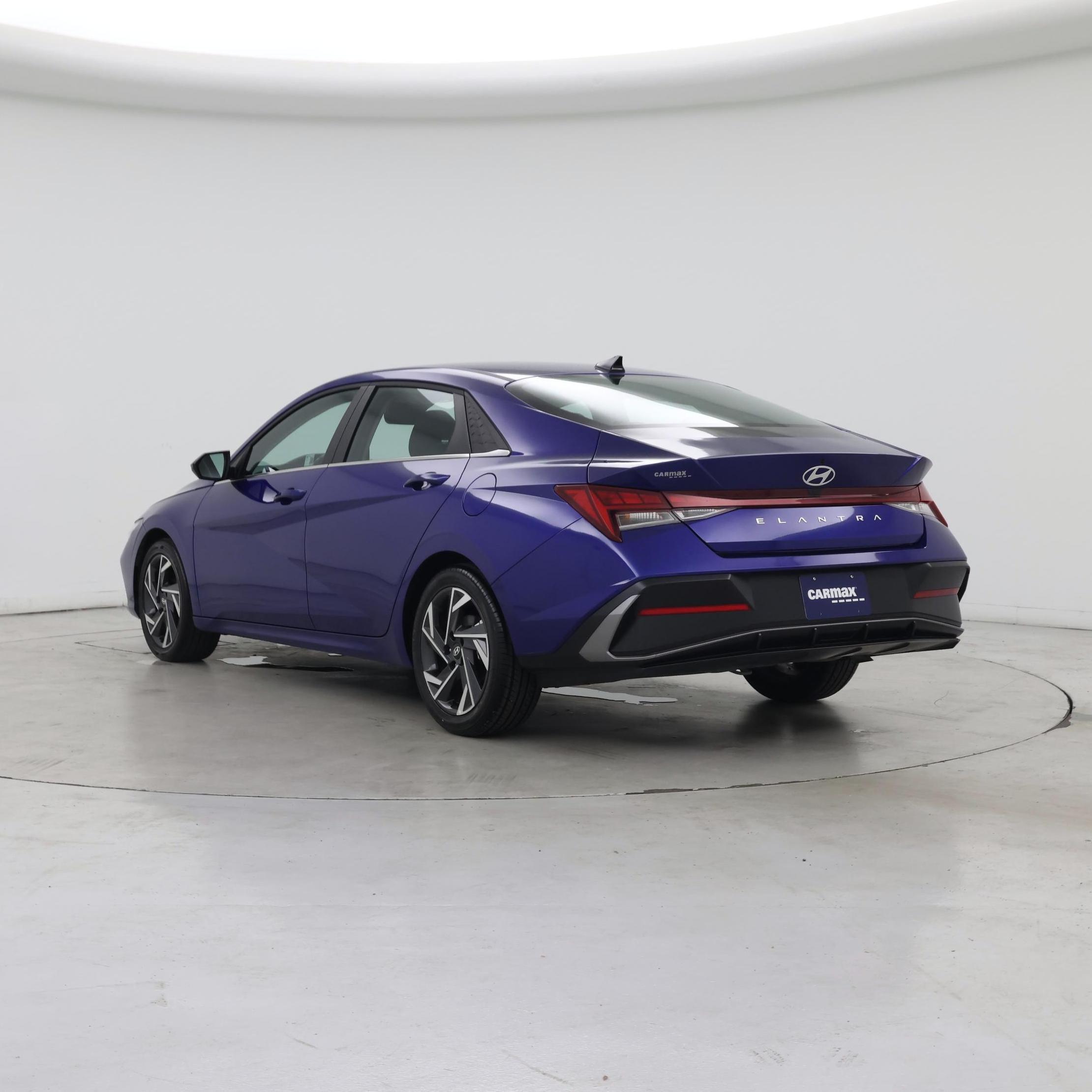 Thumbnail: 2025 Hyundai Elantra - 2