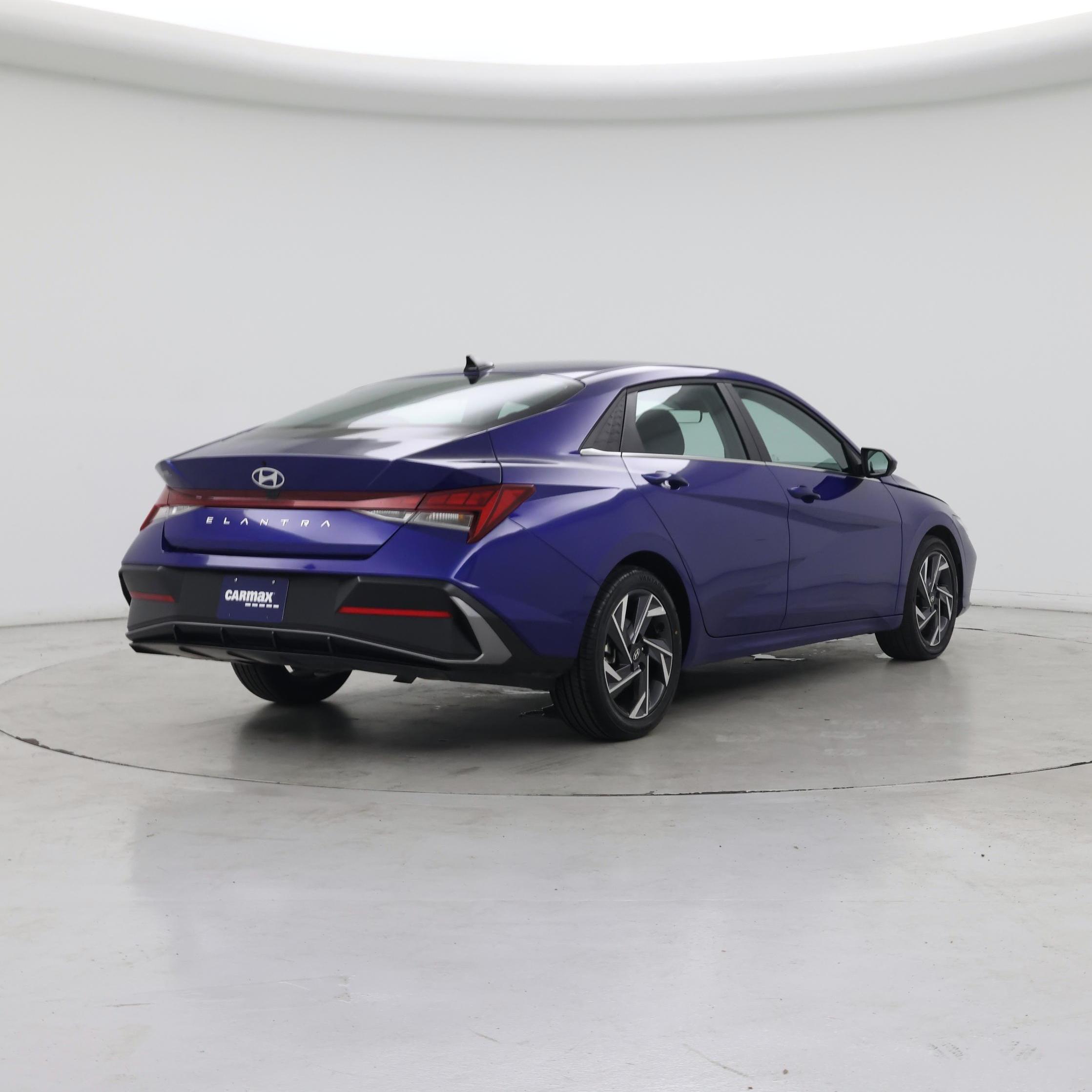 Thumbnail: 2025 Hyundai Elantra - 8