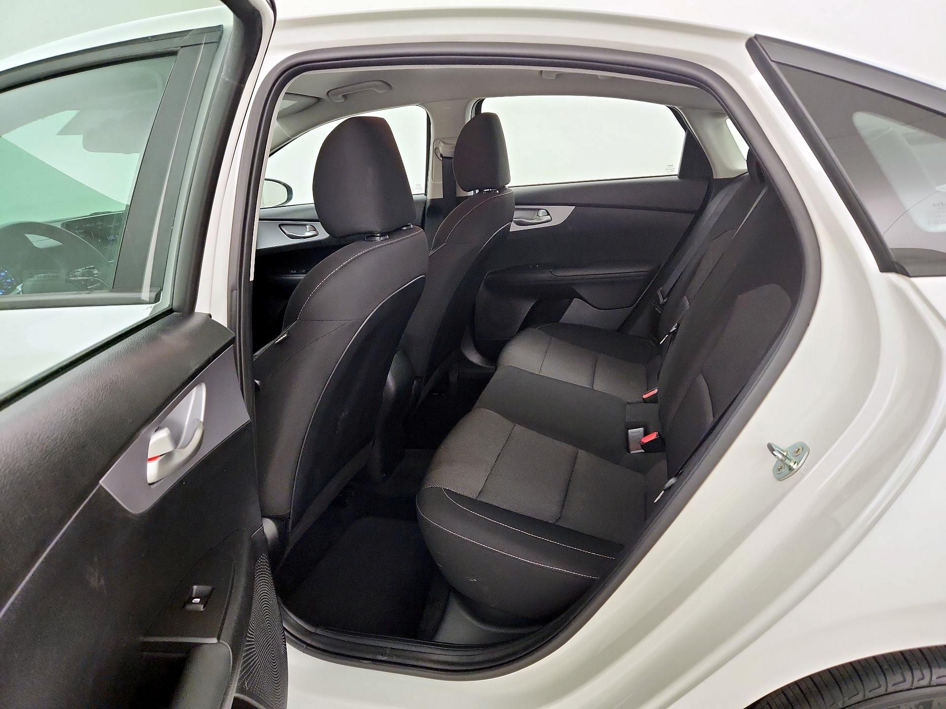 Thumbnail: 2024 Kia Forte - 17