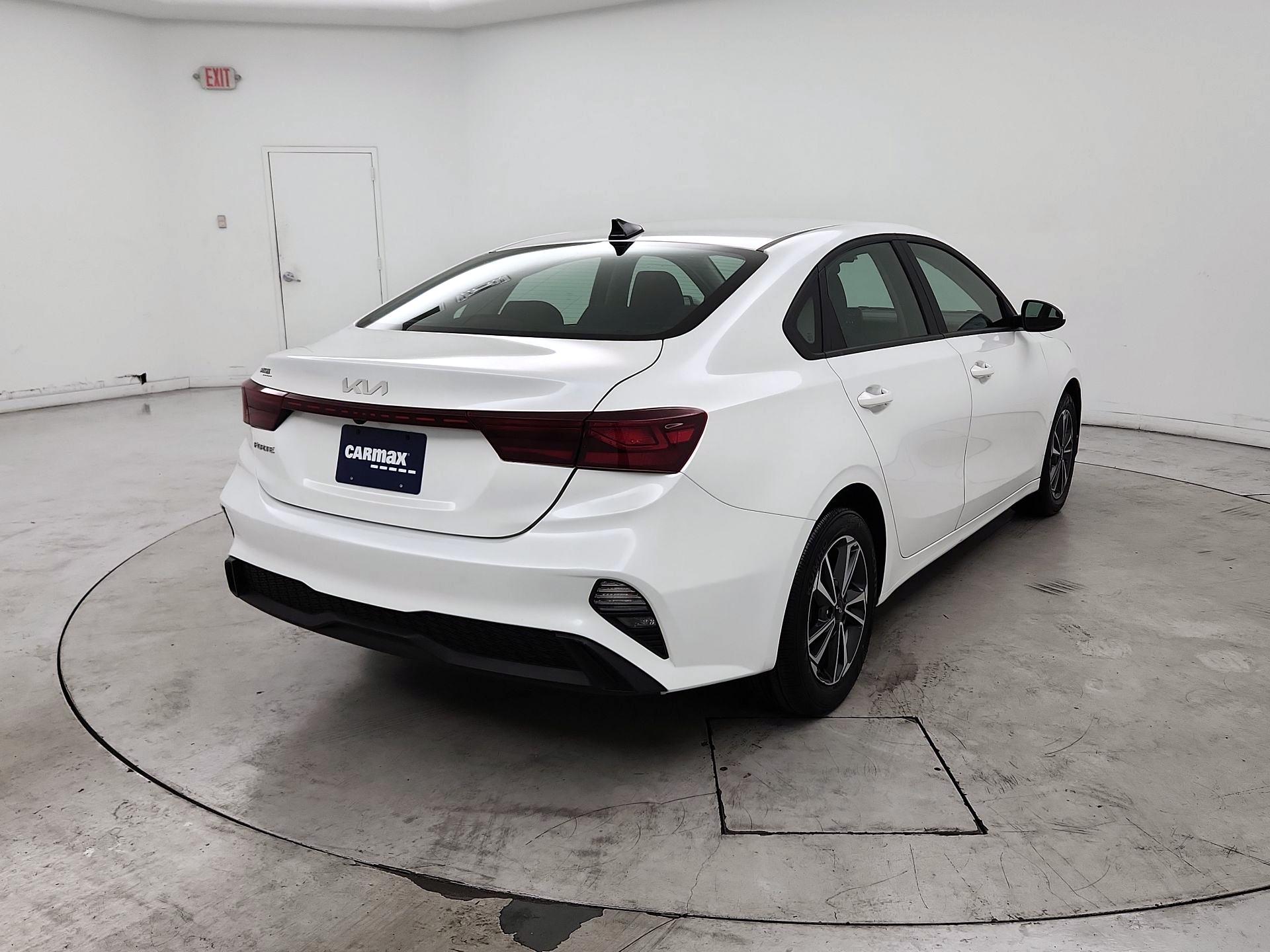 Thumbnail: 2024 Kia Forte - 5