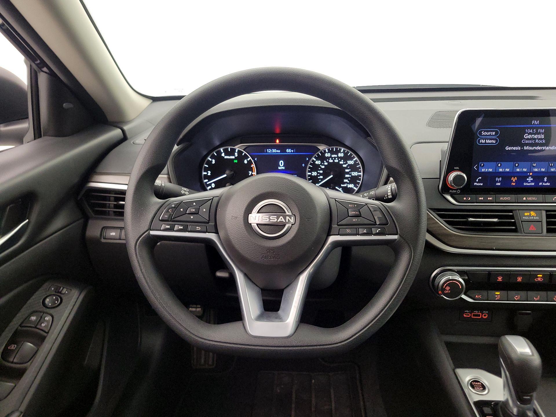 Thumbnail: 2025 Nissan Altima - 10