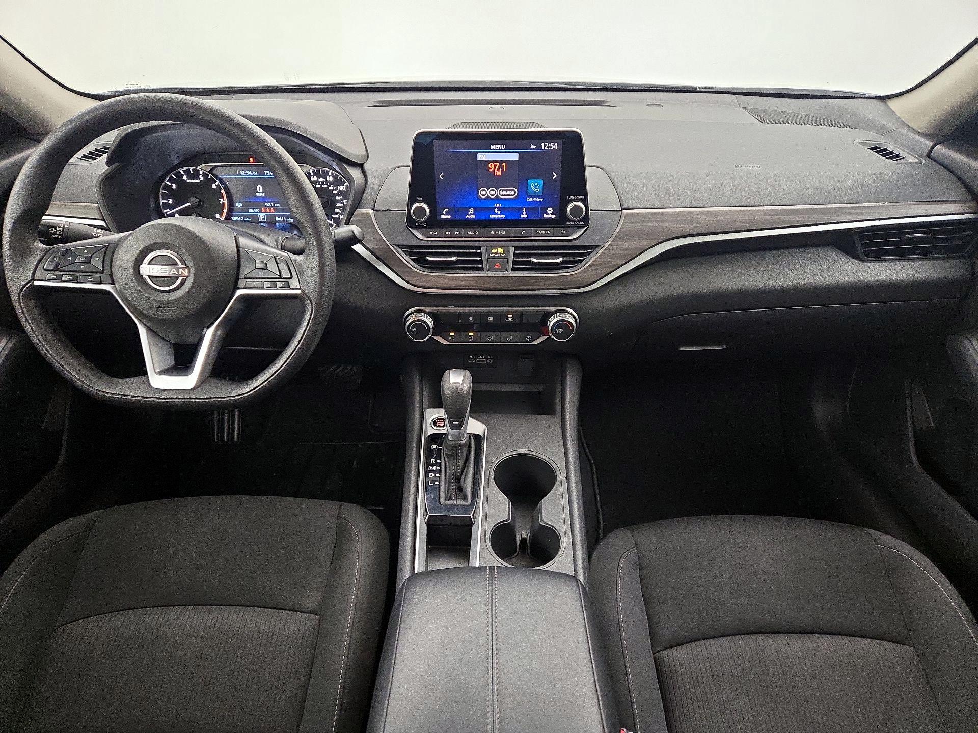 Thumbnail: 2025 Nissan Altima - 9