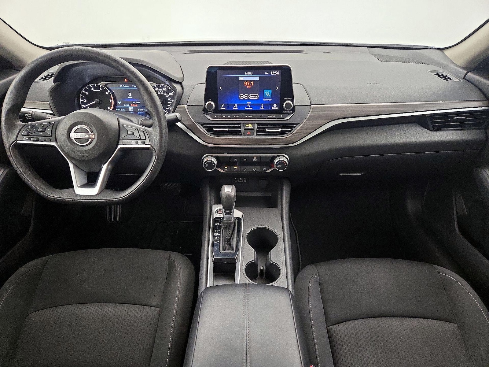 2025 Nissan Altima SV - Photo 10