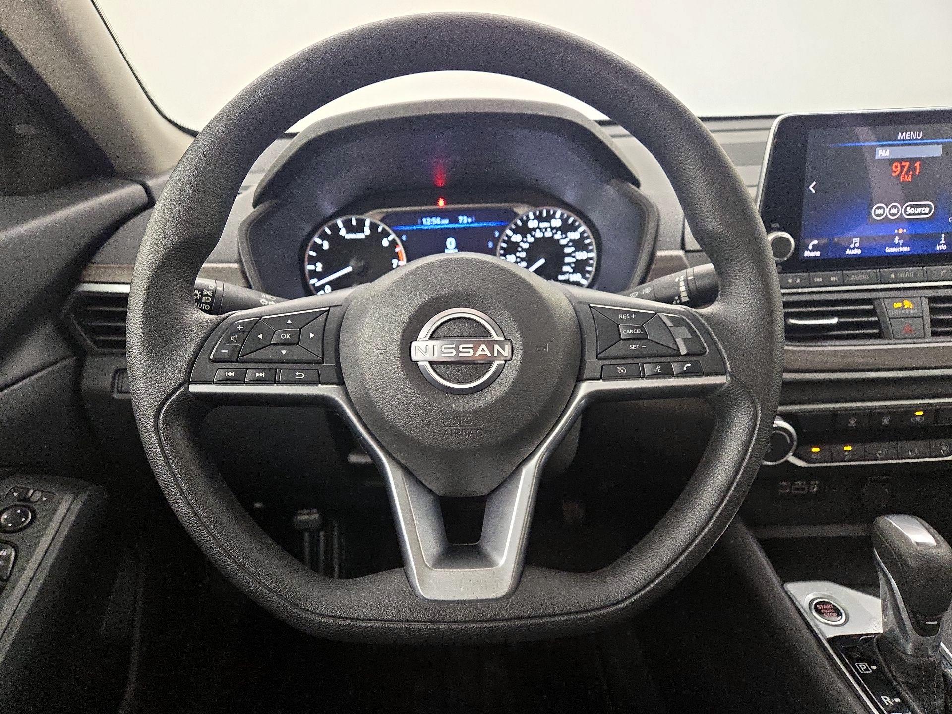 Thumbnail: 2025 Nissan Altima - 10
