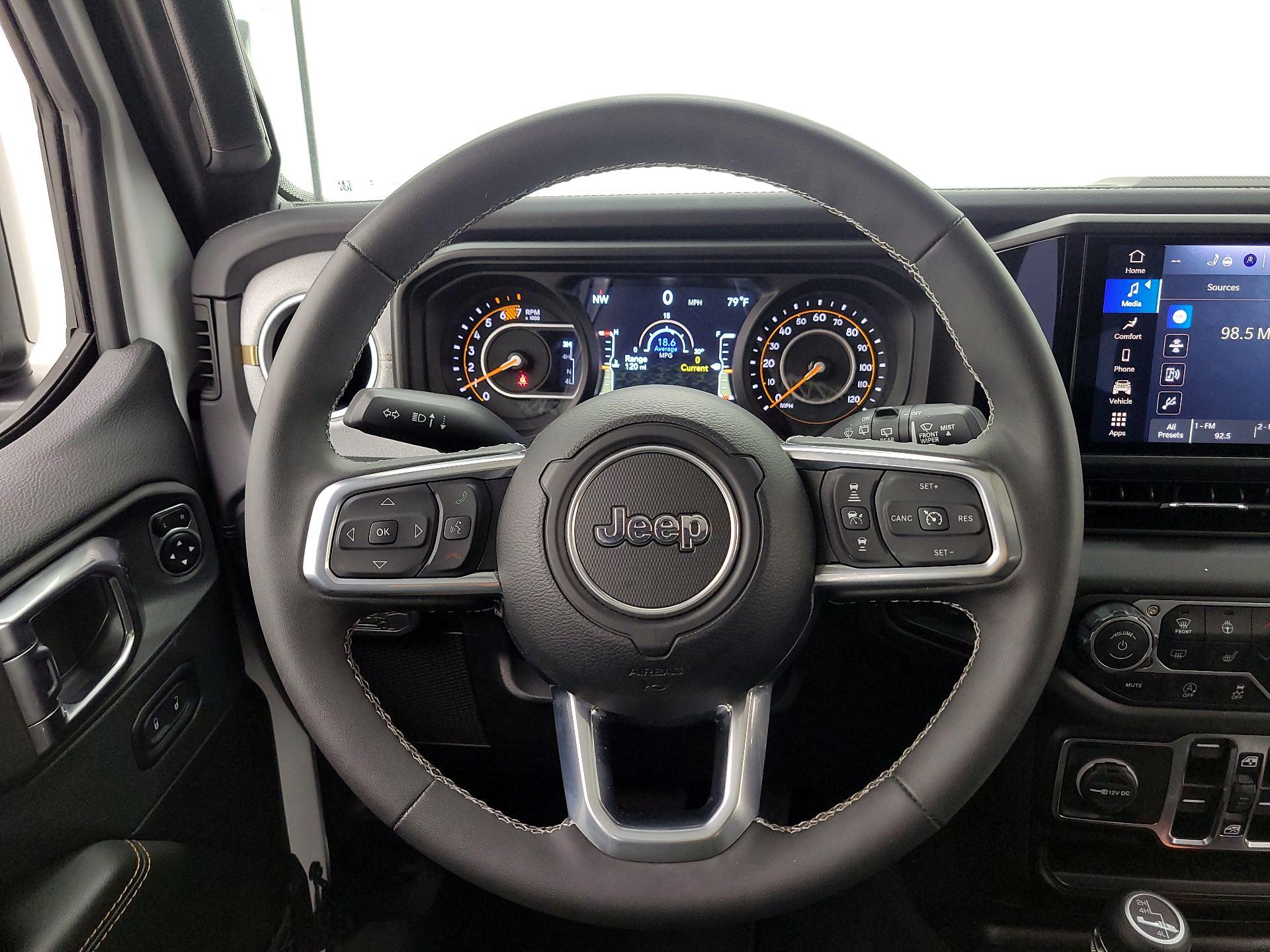 Thumbnail: 2025 Jeep Wrangler - 10