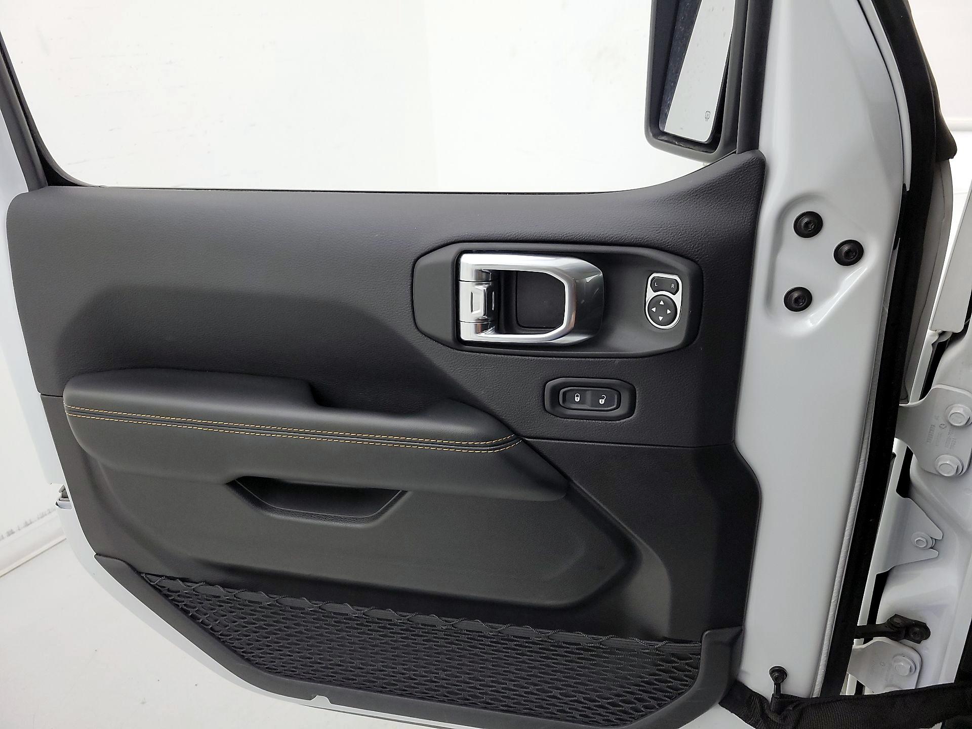 Thumbnail: 2025 Jeep Wrangler - 12