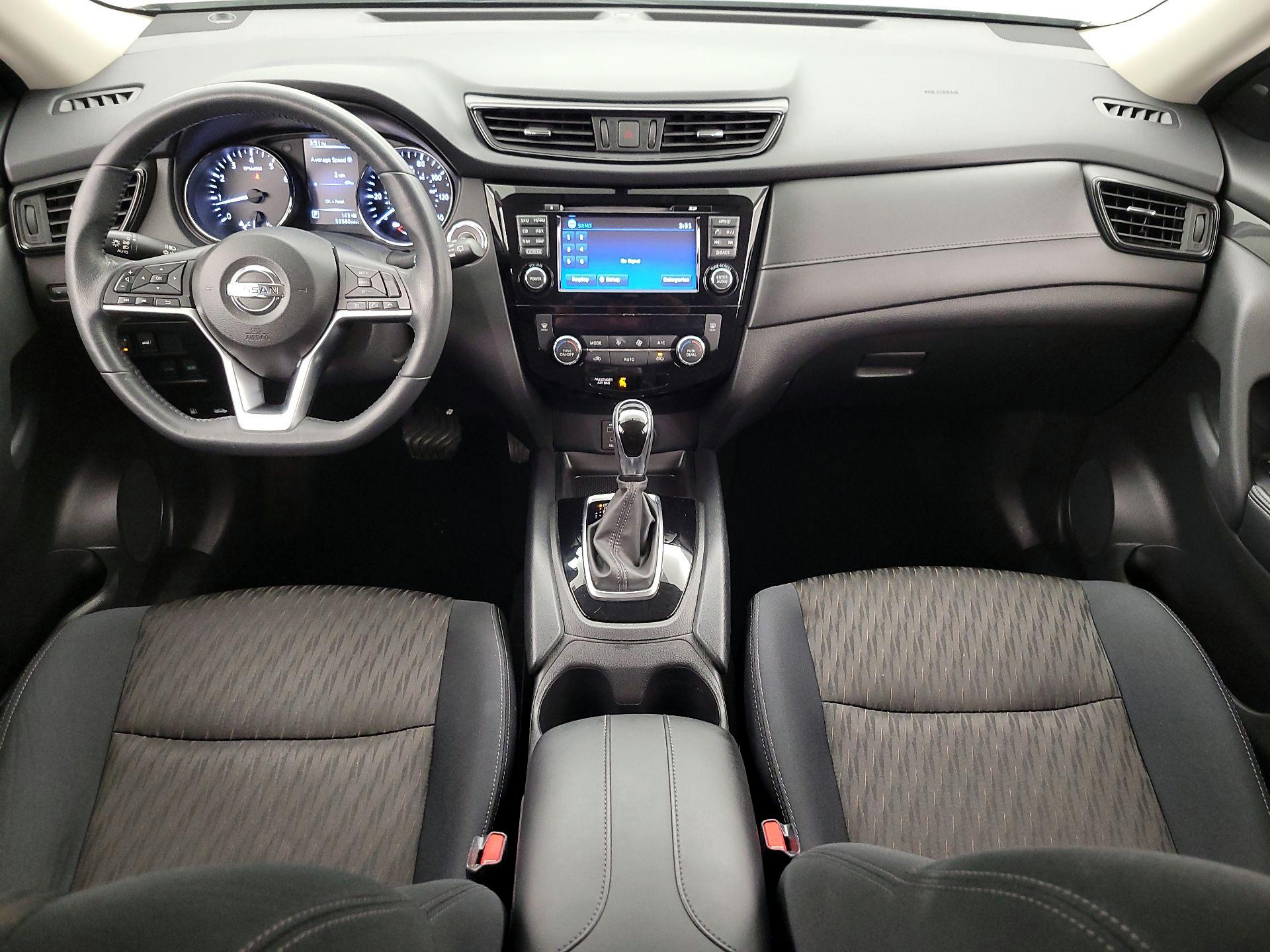 Thumbnail: 2017 Nissan Rogue - 9