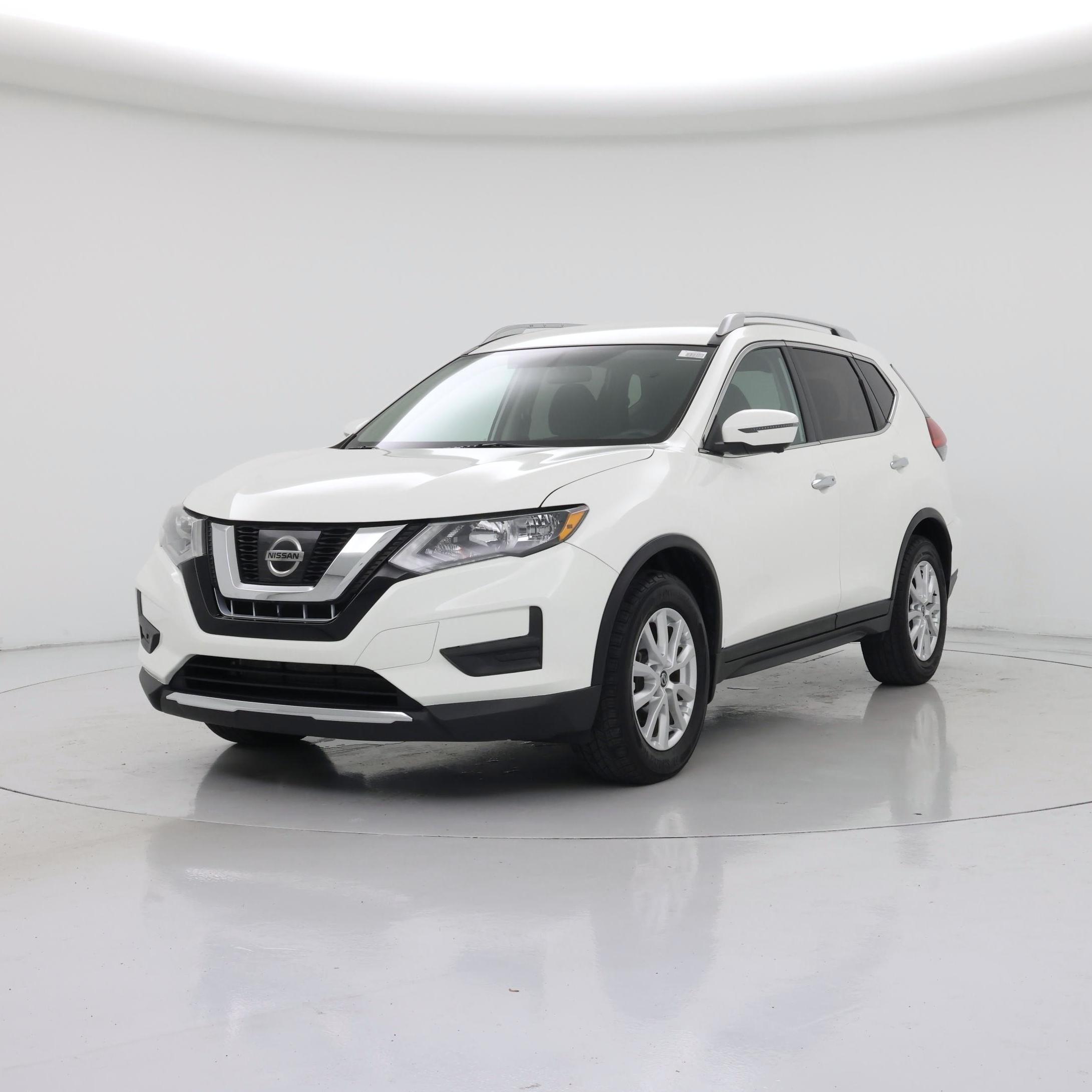 Thumbnail: 2017 Nissan Rogue - 4