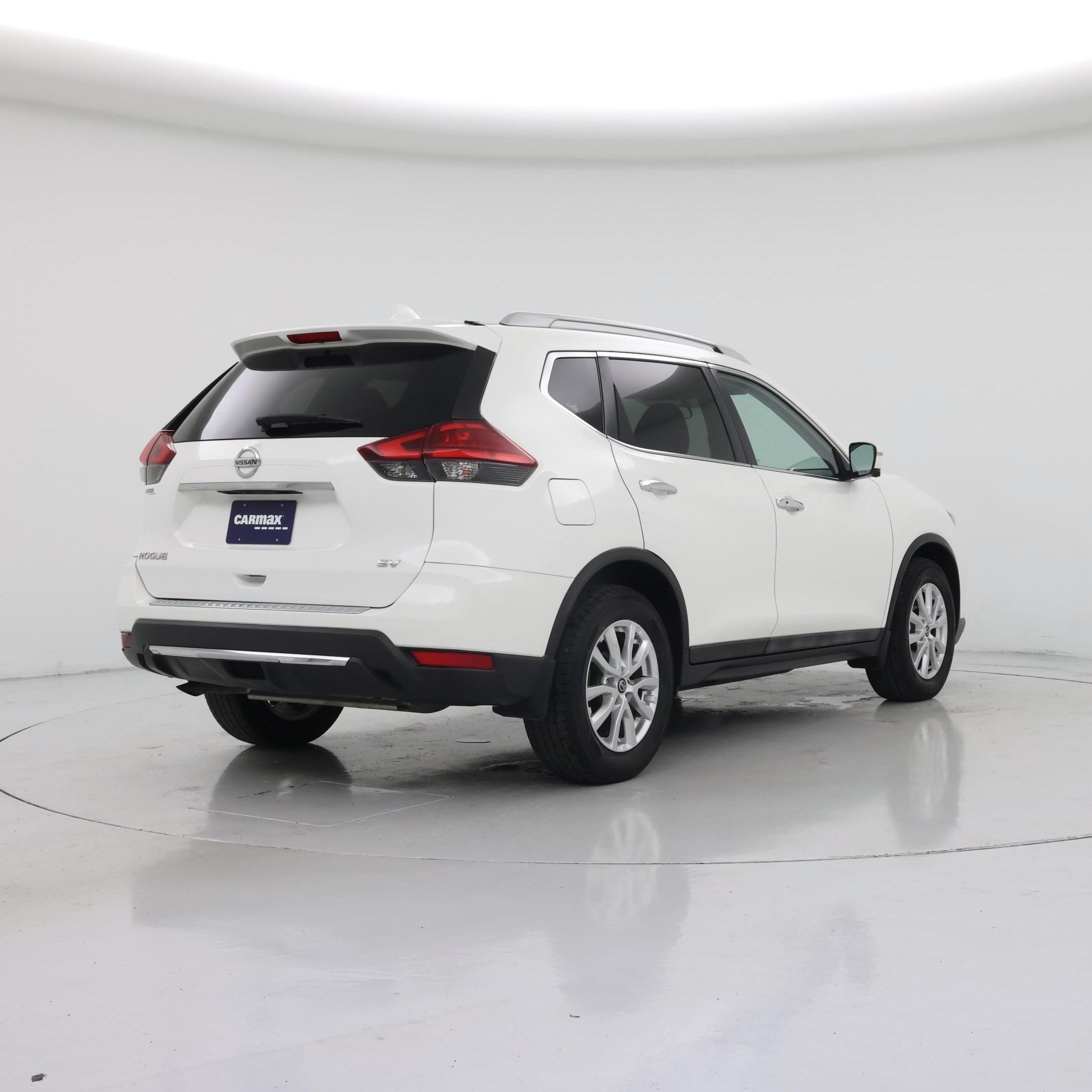 Thumbnail: 2017 Nissan Rogue - 8