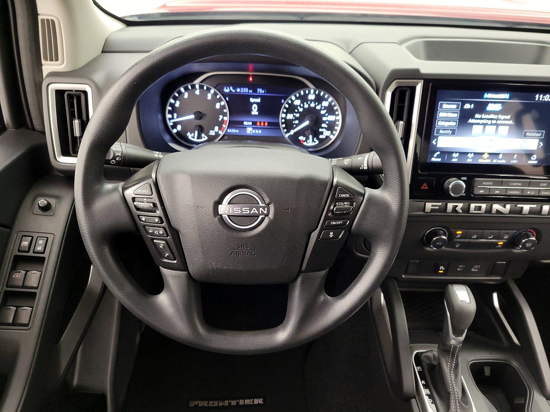 Thumbnail: 2025 Nissan Frontier - 10