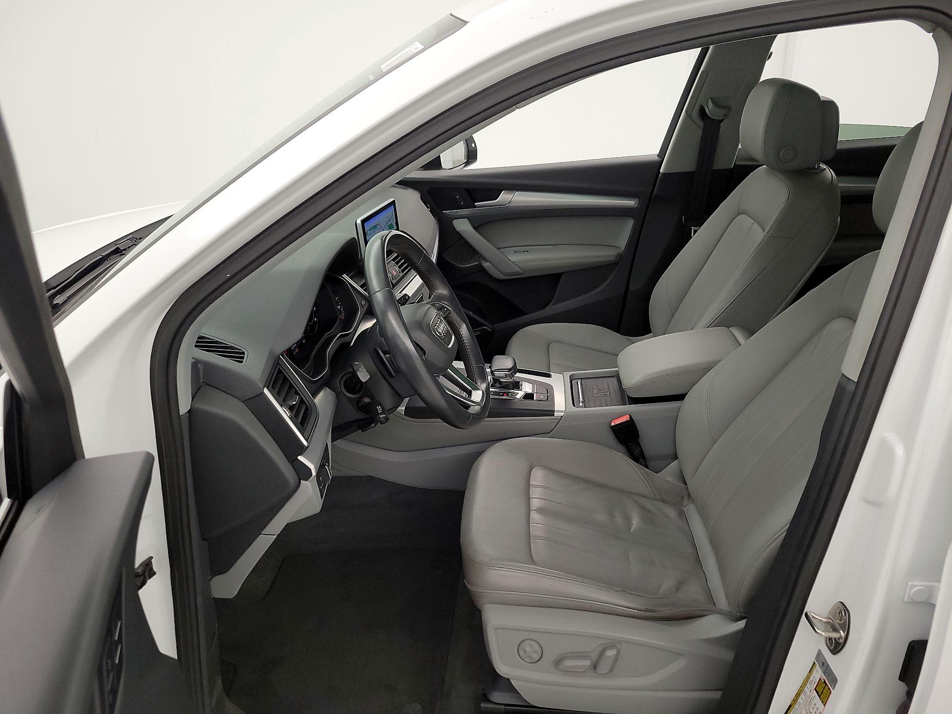 Thumbnail: 2019 Audi Q5 - 11