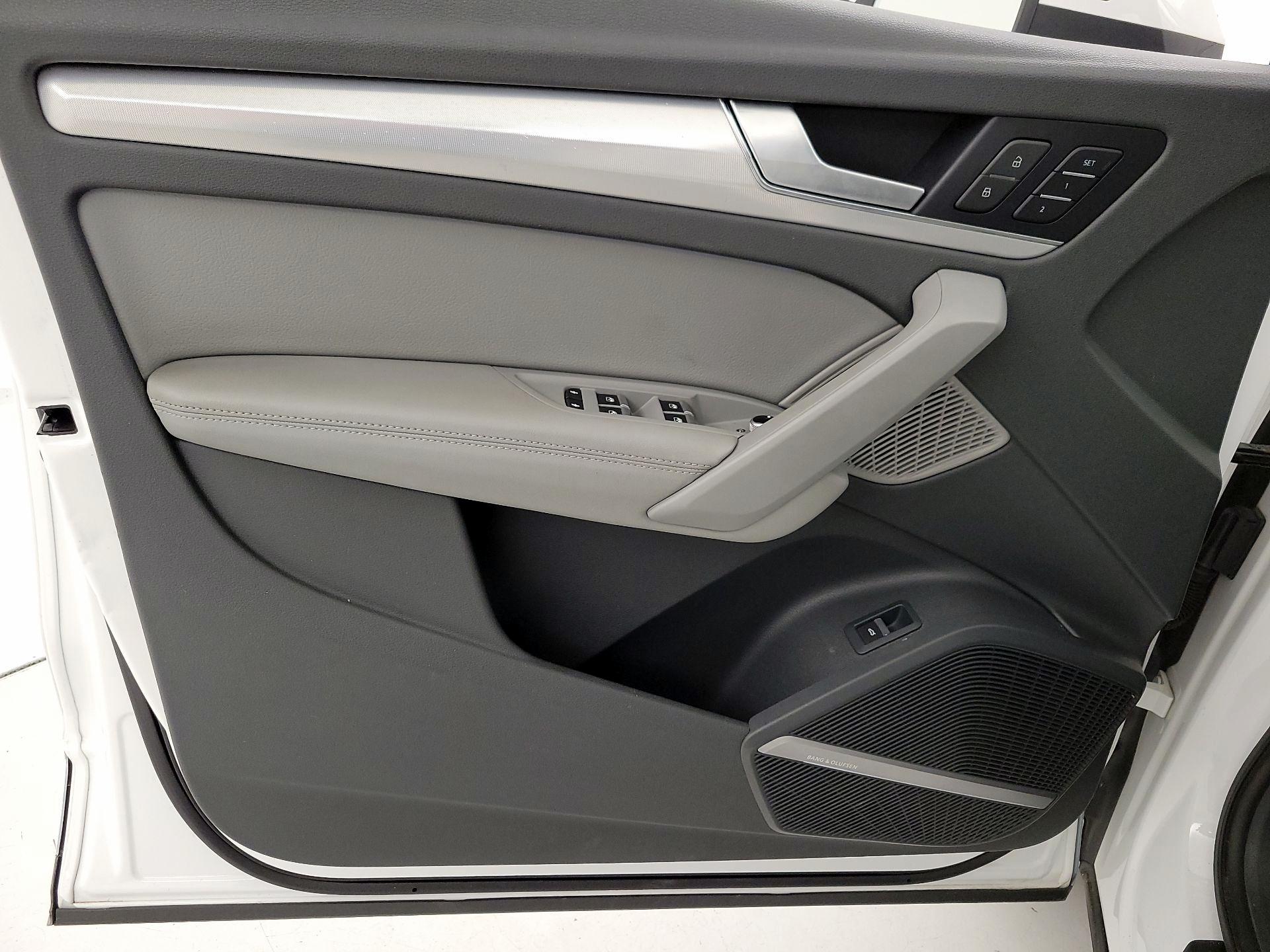 Thumbnail: 2019 Audi Q5 - 12