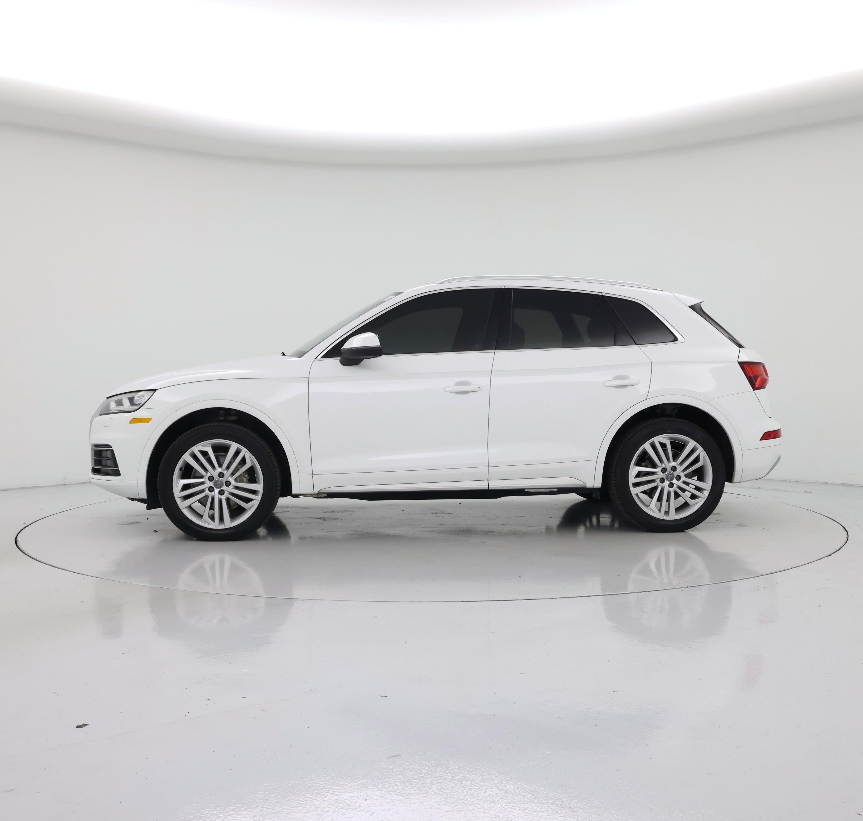 Thumbnail: 2019 Audi Q5 - 3