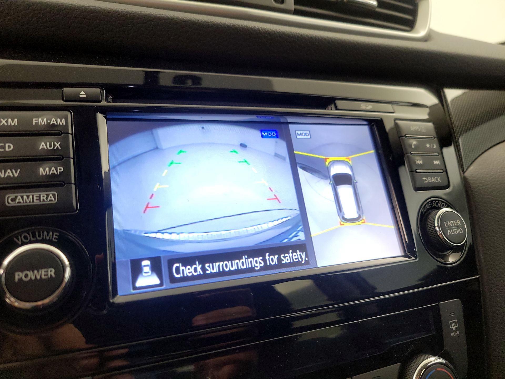 Thumbnail: 2016 Nissan Rogue - 15