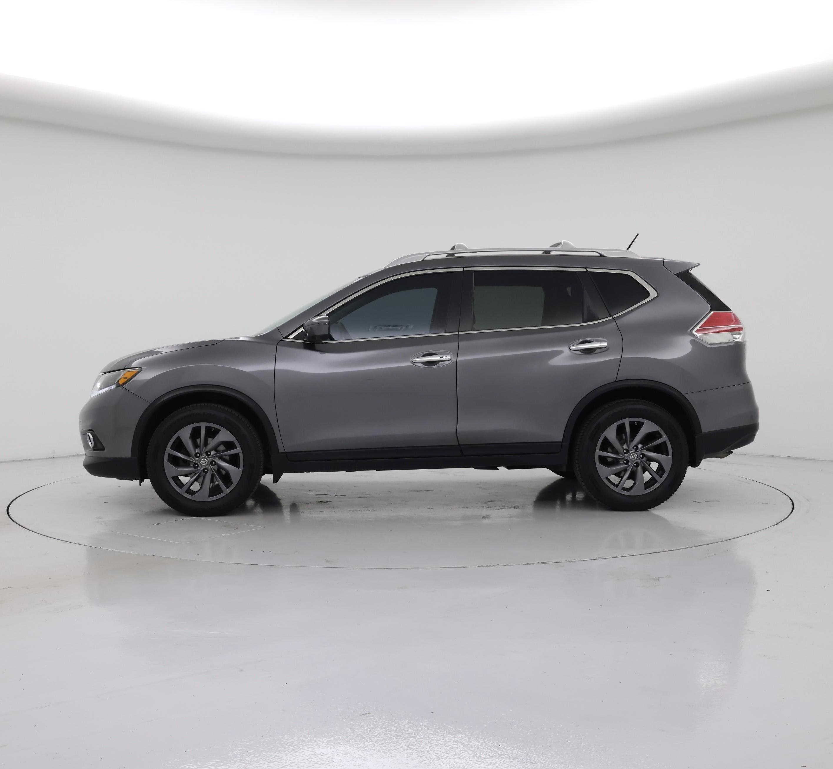 Thumbnail: 2016 Nissan Rogue - 3