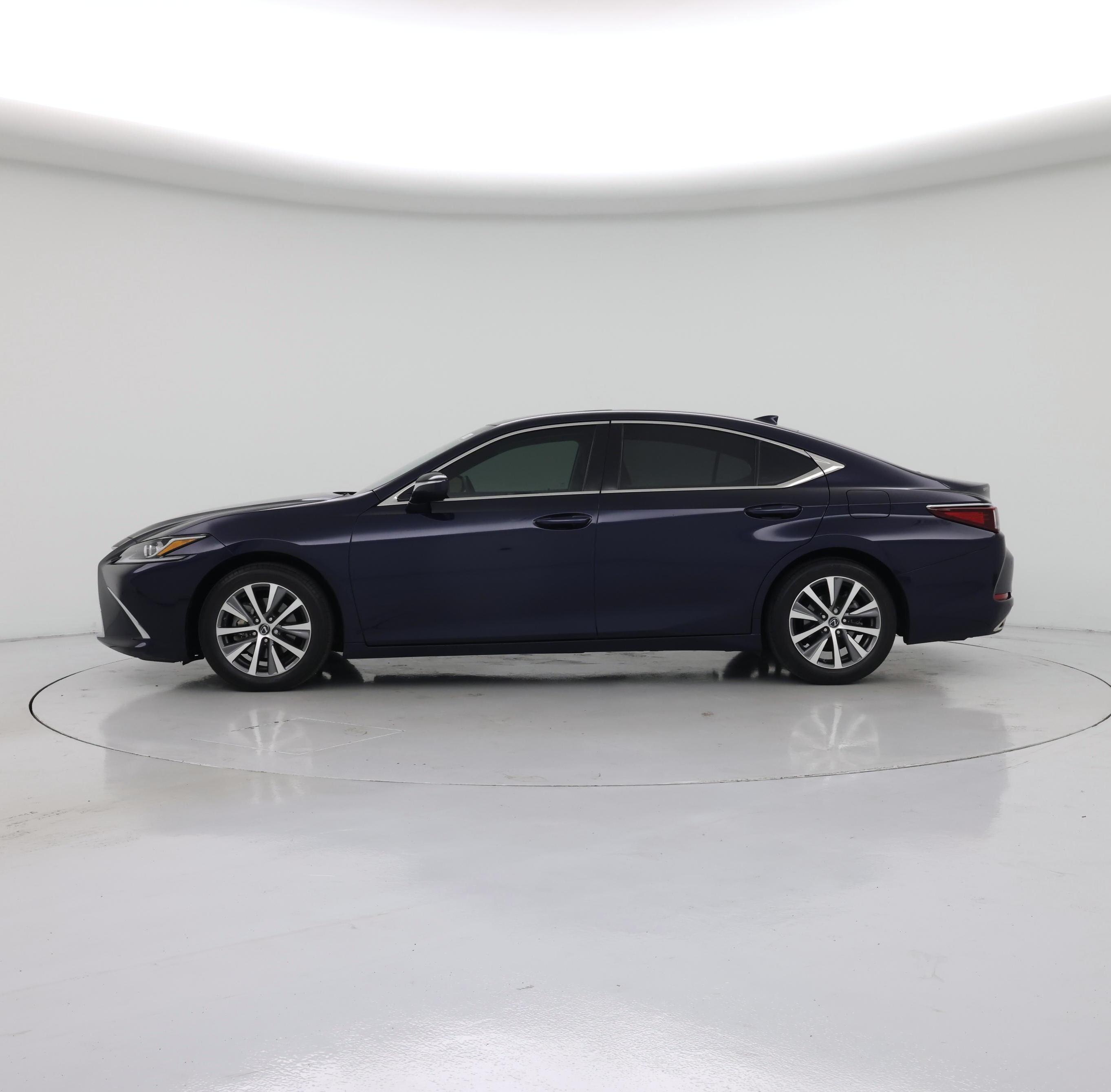 Thumbnail: 2020 Lexus ES - 3