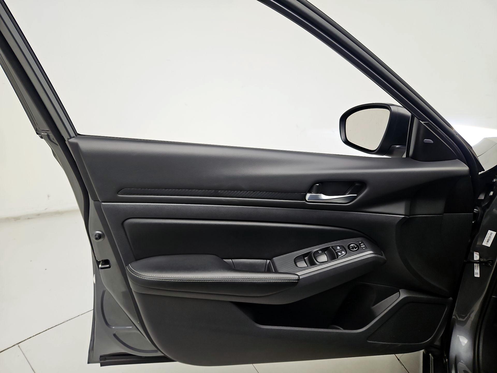 Thumbnail: 2025 Nissan Altima - 12