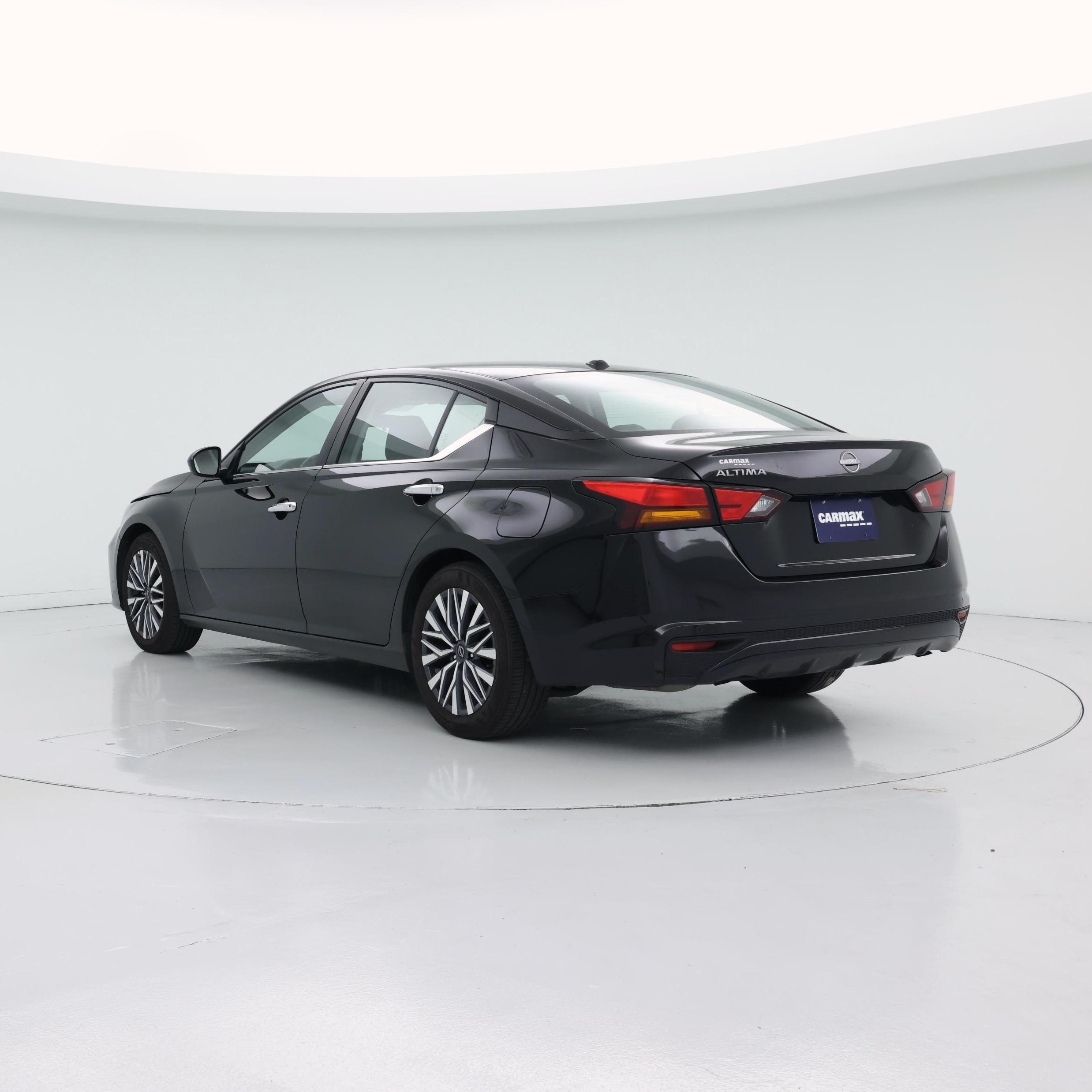 Thumbnail: 2025 Nissan Altima - 2