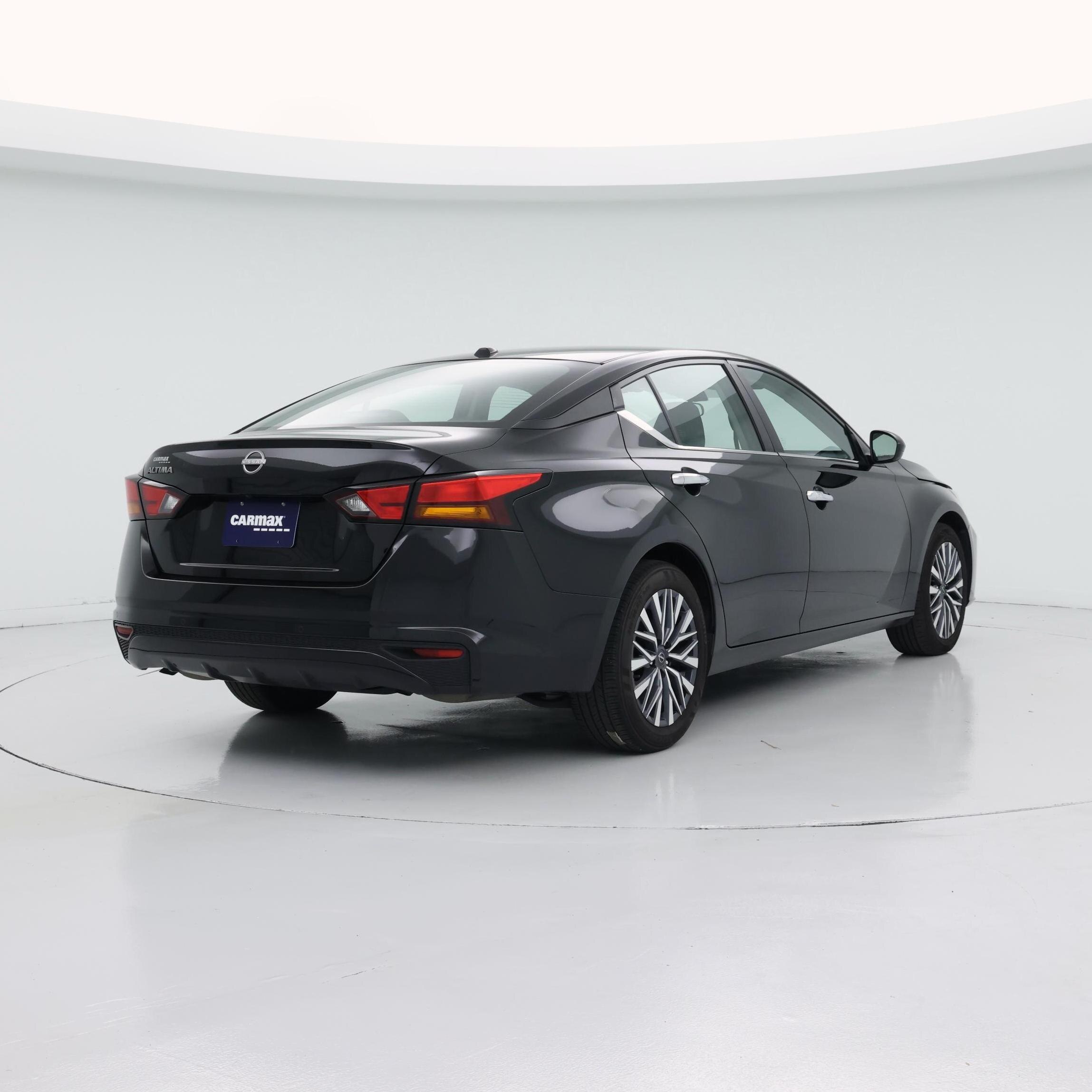 Thumbnail: 2025 Nissan Altima - 8