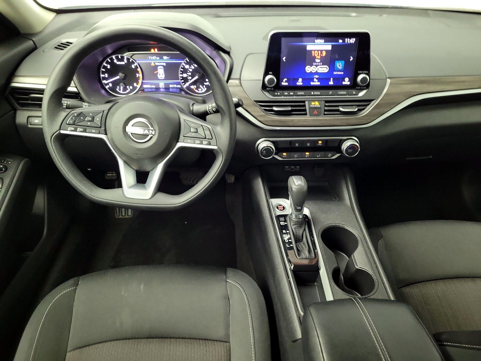 Thumbnail: 2025 Nissan Altima - 9