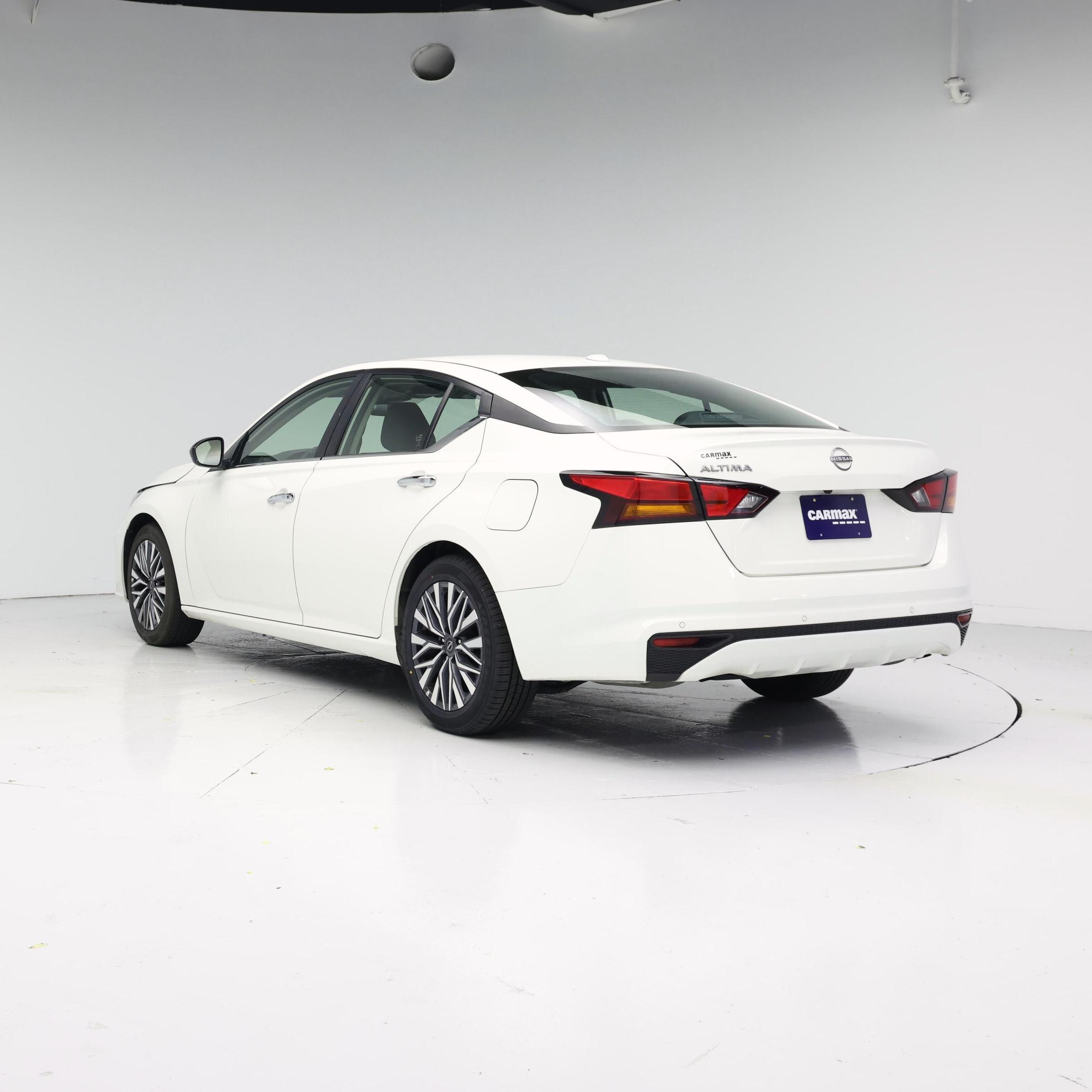 Thumbnail: 2025 Nissan Altima - 2
