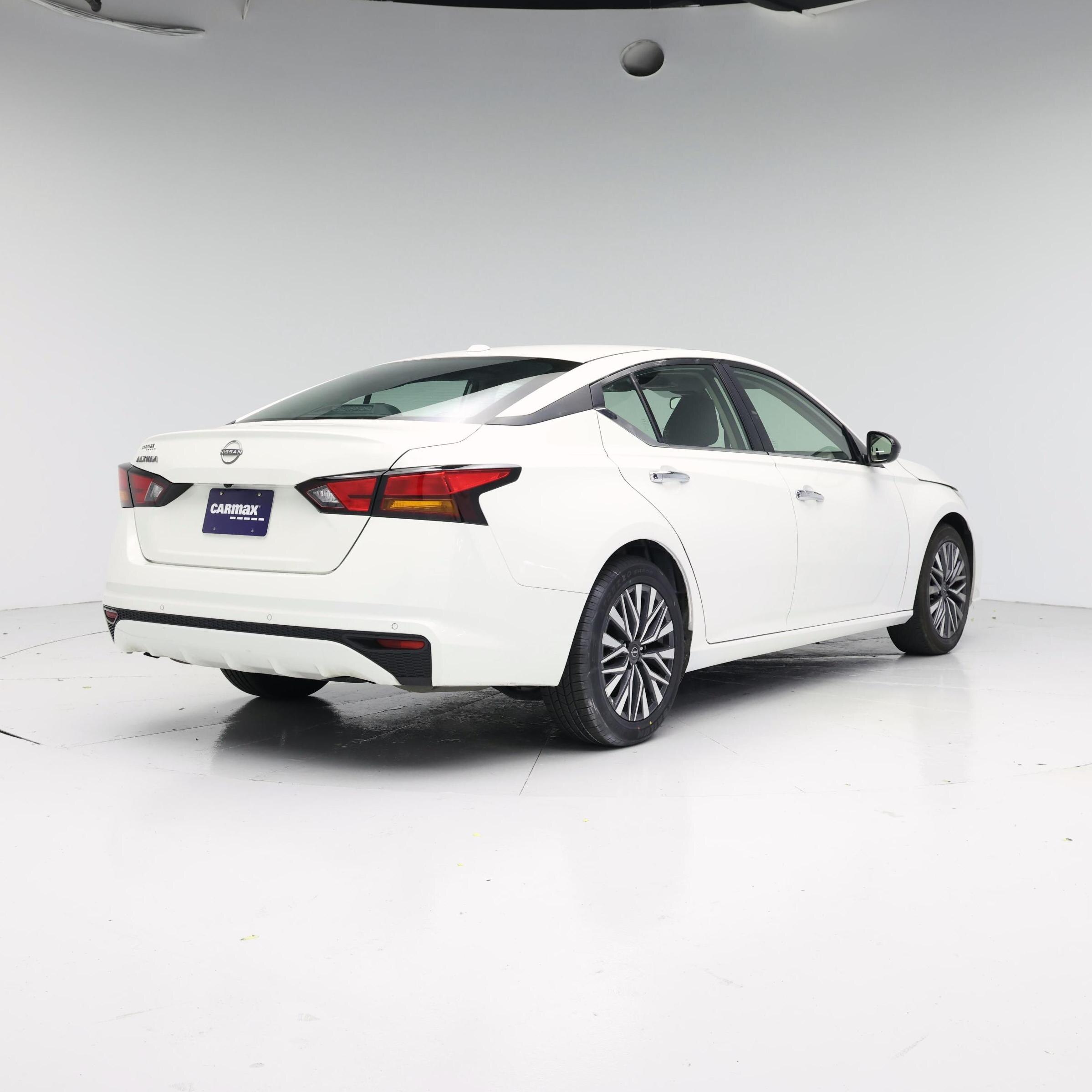 Thumbnail: 2025 Nissan Altima - 8