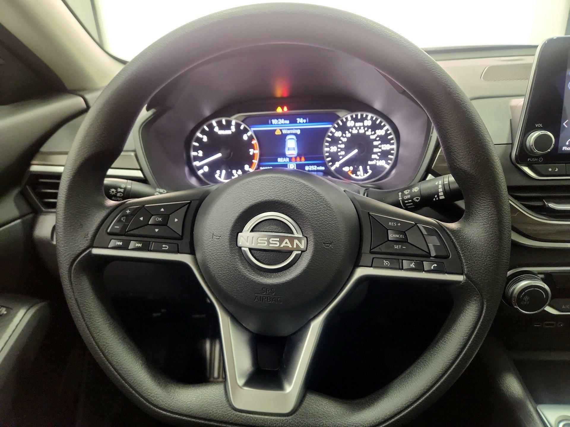 Thumbnail: 2025 Nissan Altima - 10