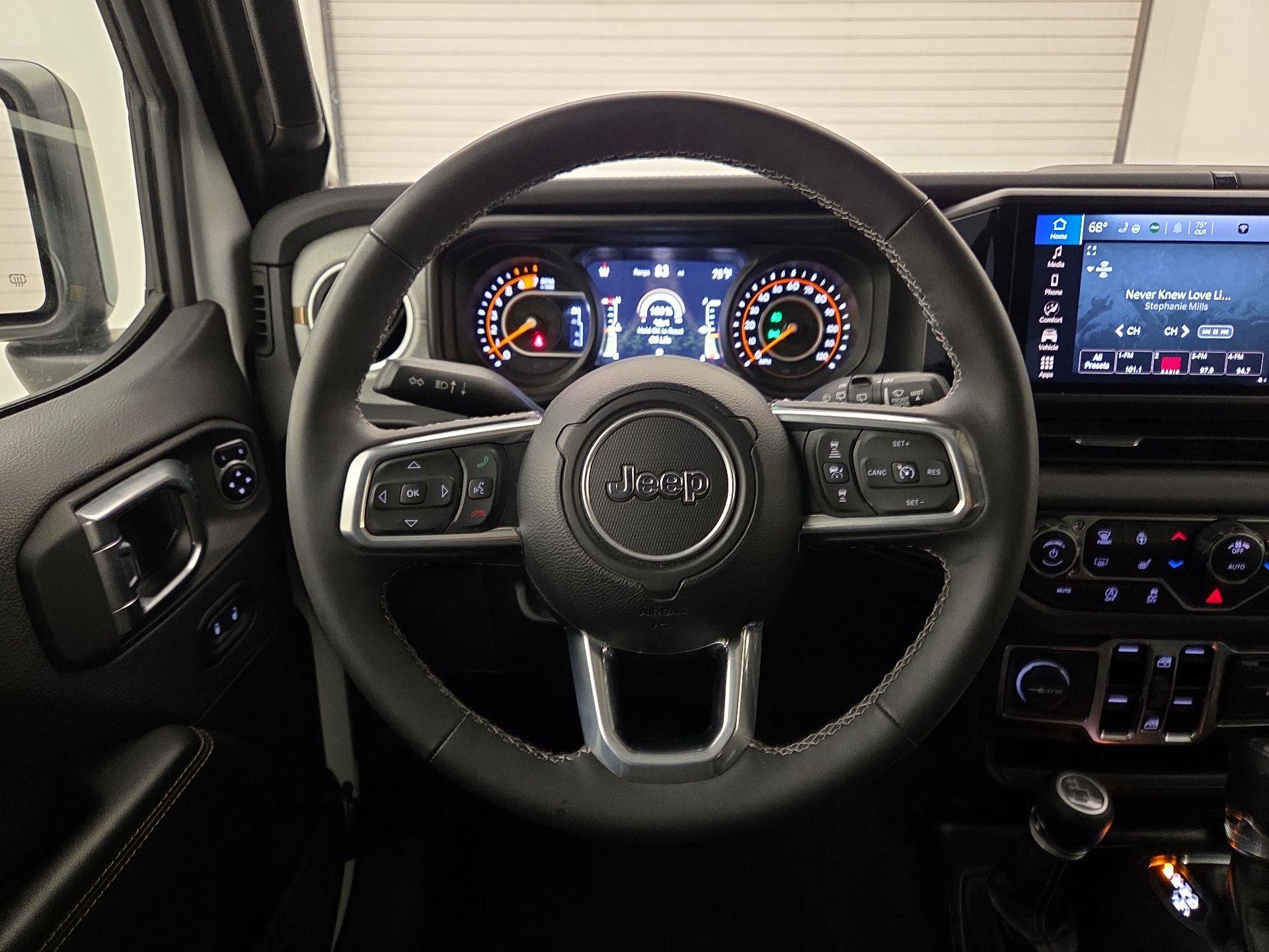 Thumbnail: 2025 Jeep Wrangler - 10