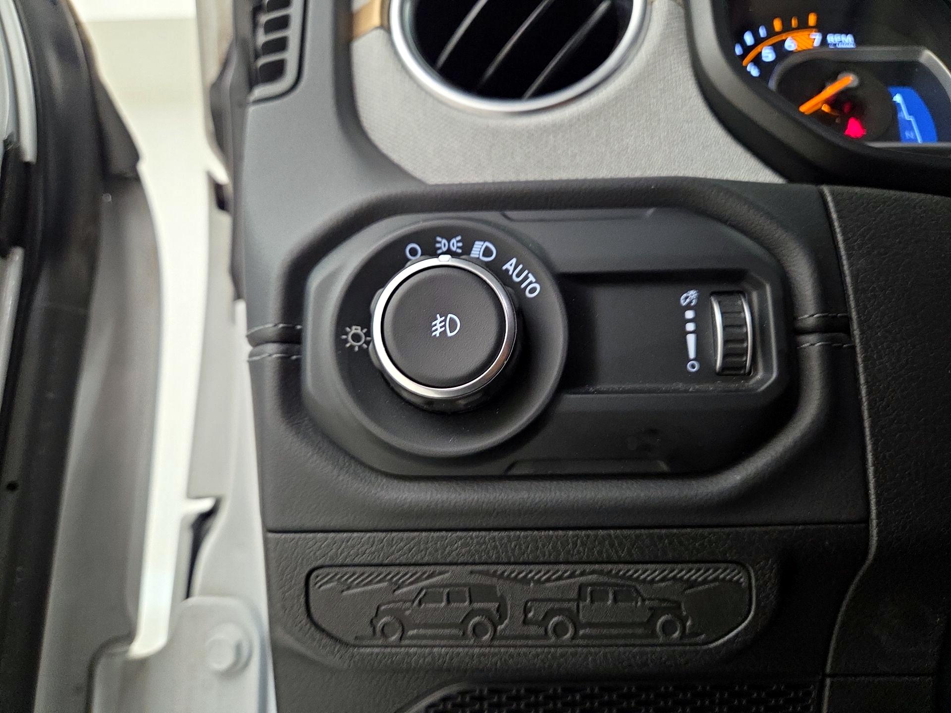 Thumbnail: 2025 Jeep Wrangler - 13
