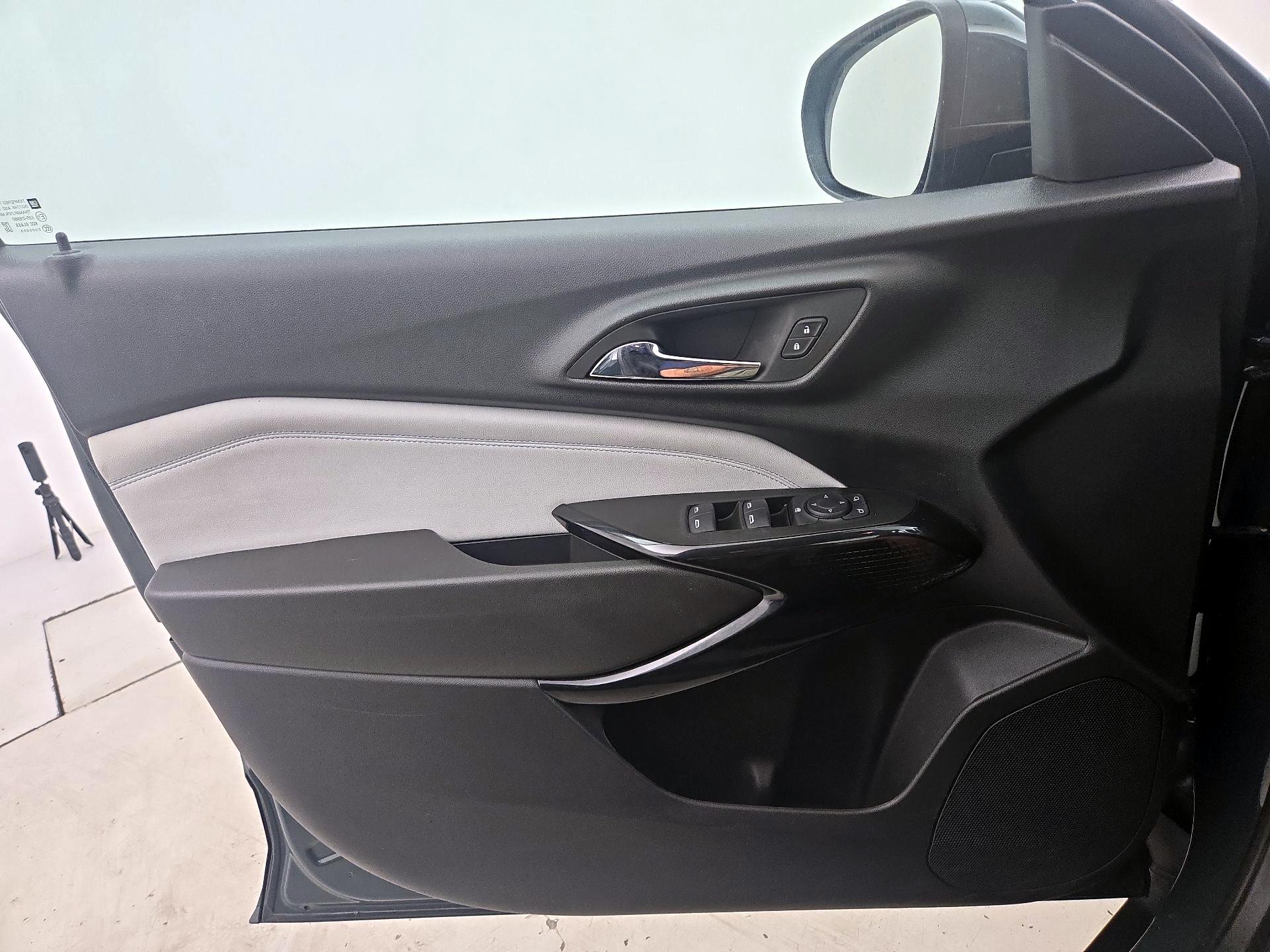 Thumbnail: 2025 Chevrolet Trax - 12