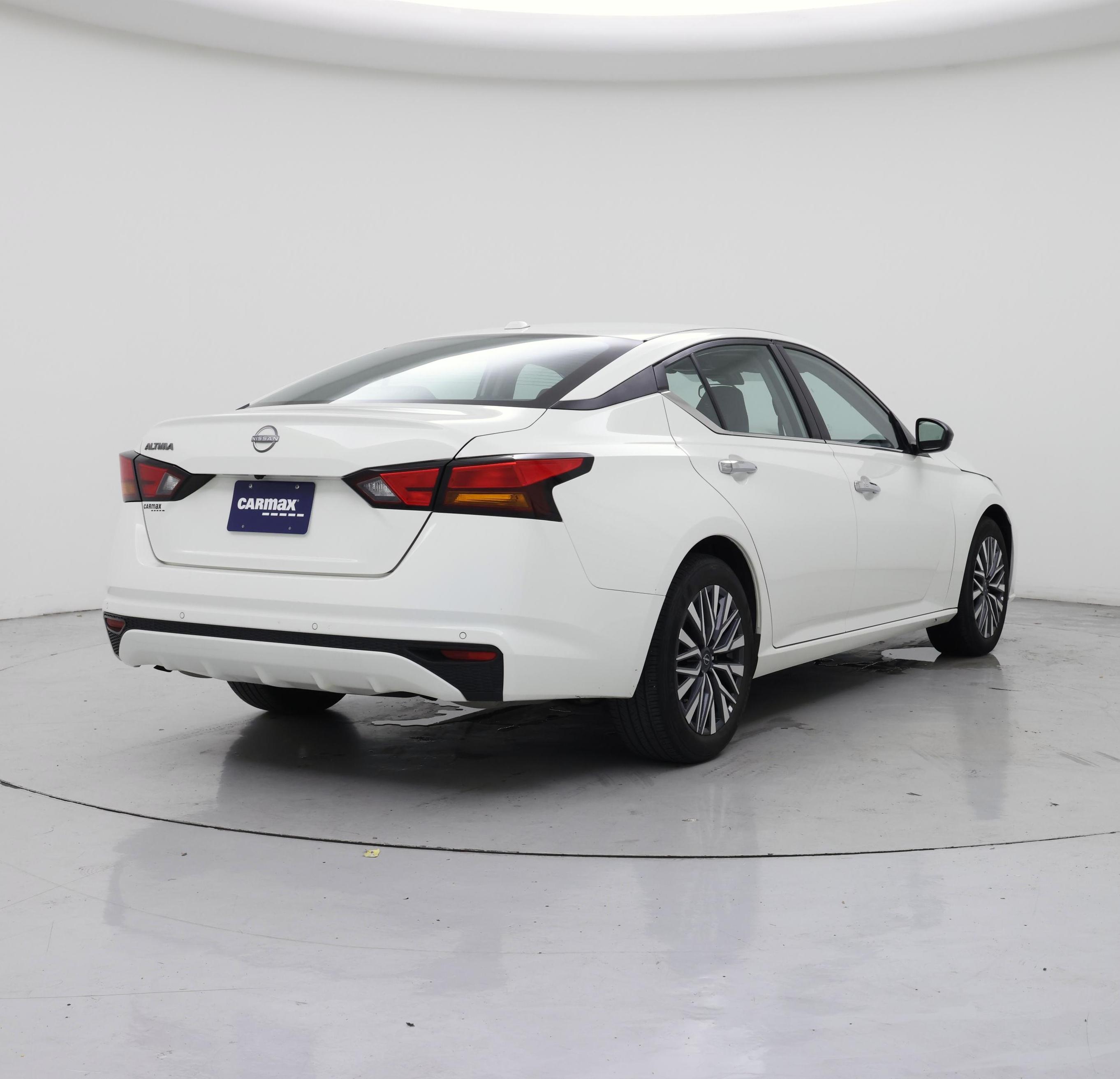 Thumbnail: 2025 Nissan Altima - 8