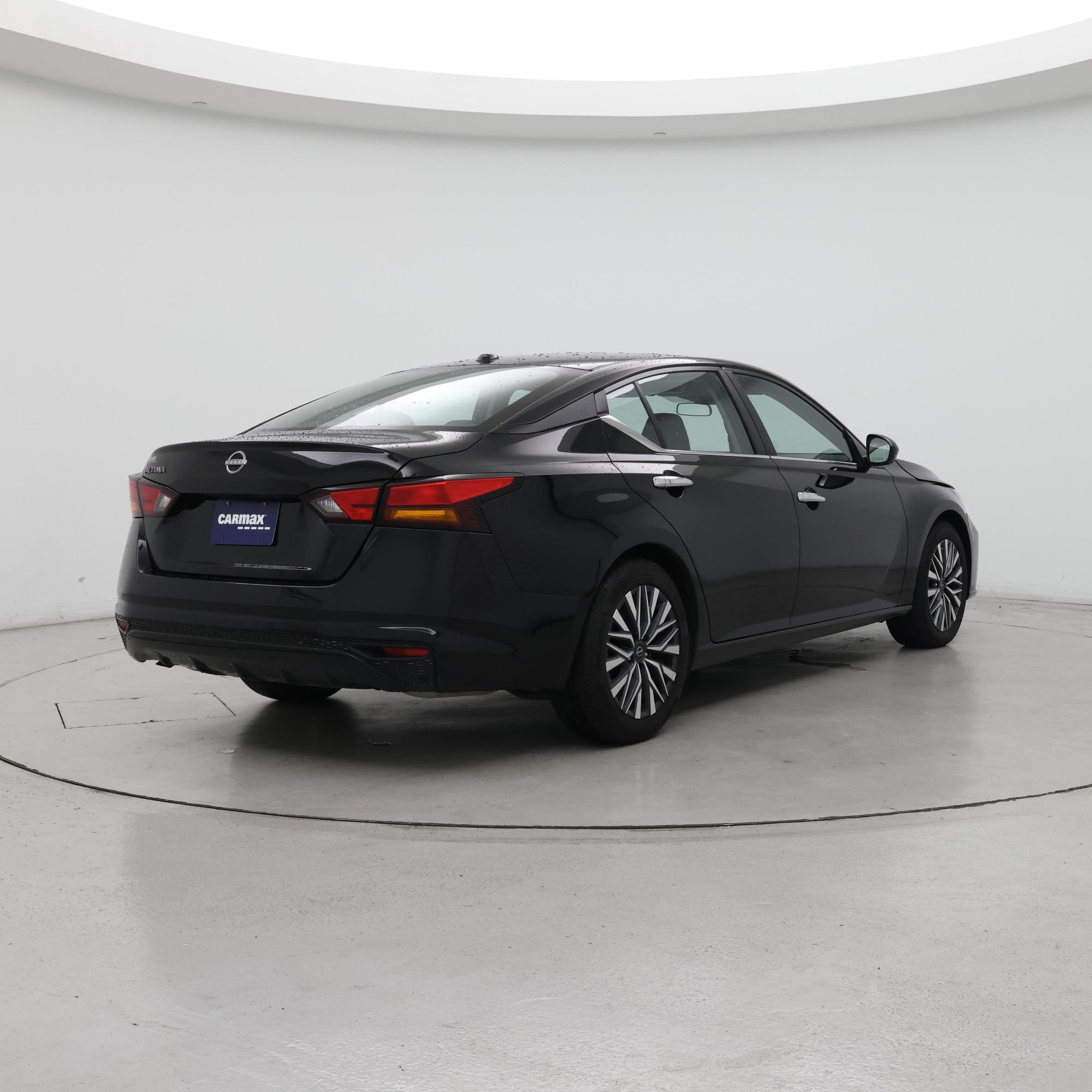 Thumbnail: 2025 Nissan Altima - 8