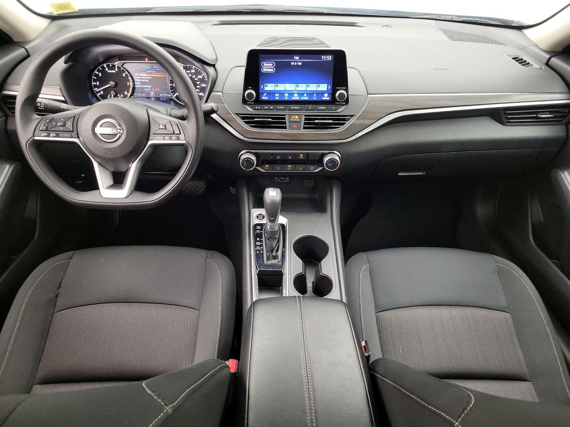 Thumbnail: 2025 Nissan Altima - 9