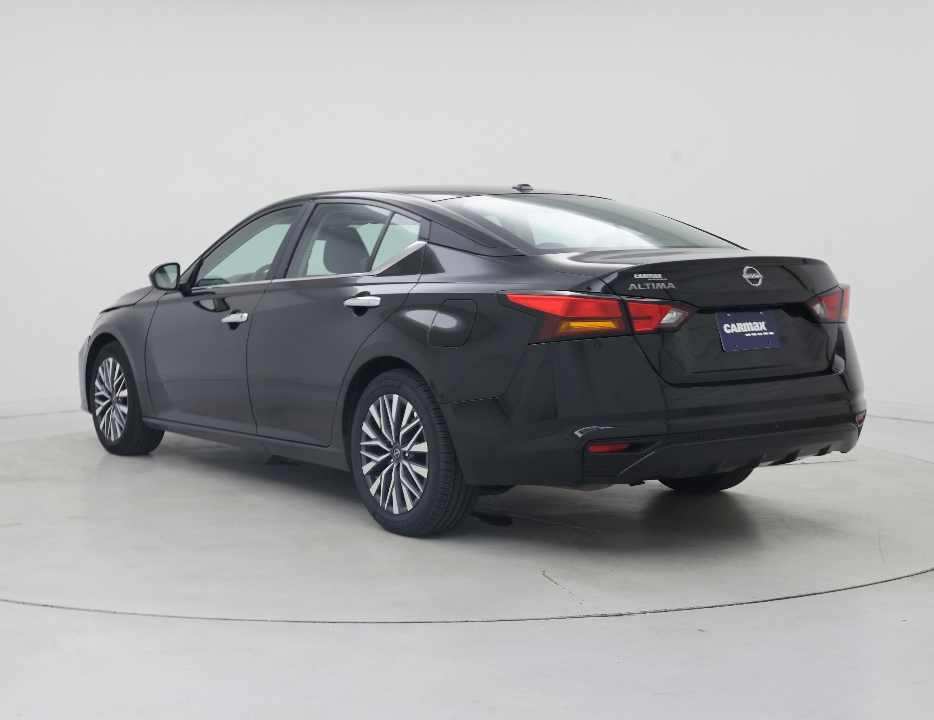 Thumbnail: 2025 Nissan Altima - 2