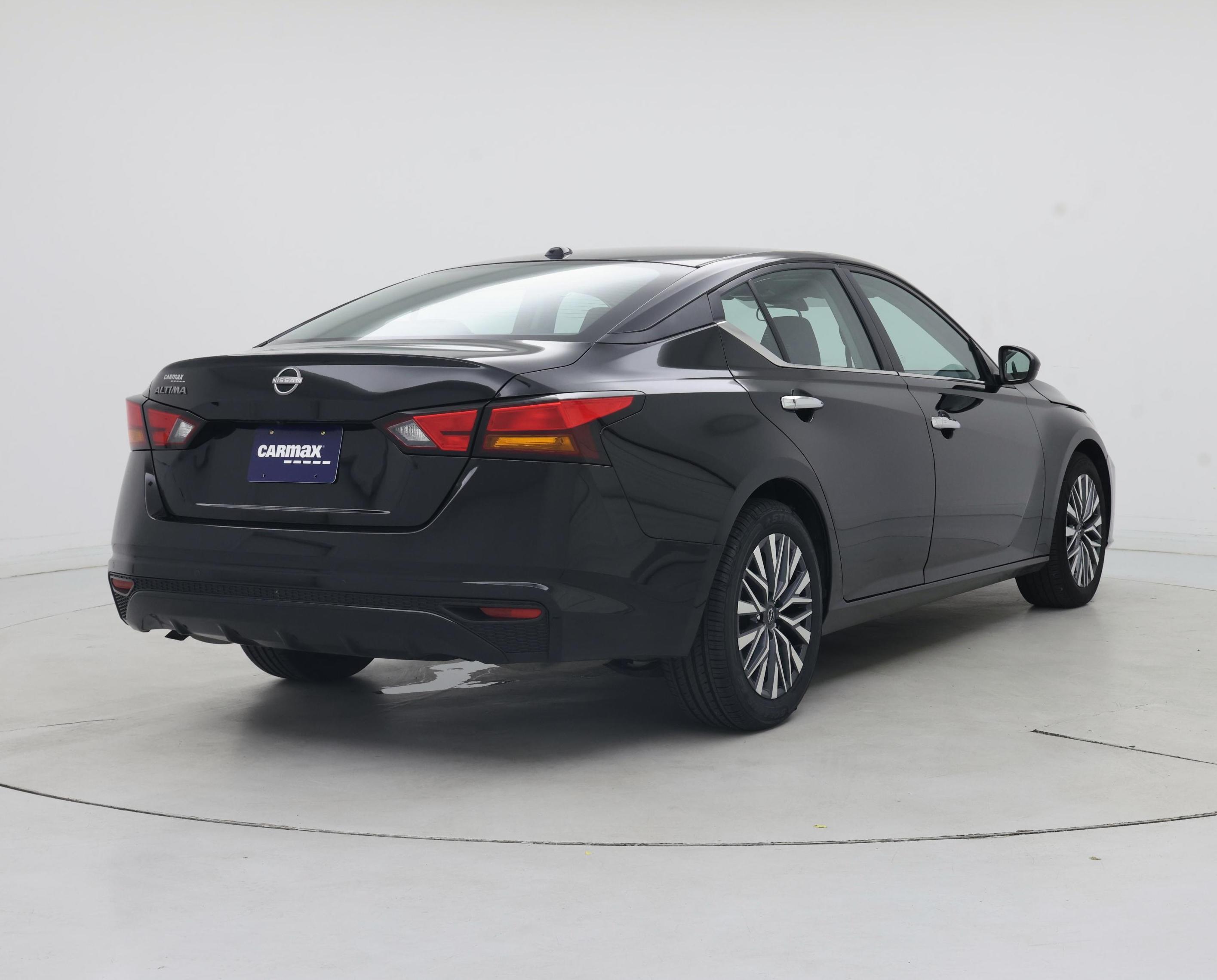 Thumbnail: 2025 Nissan Altima - 8