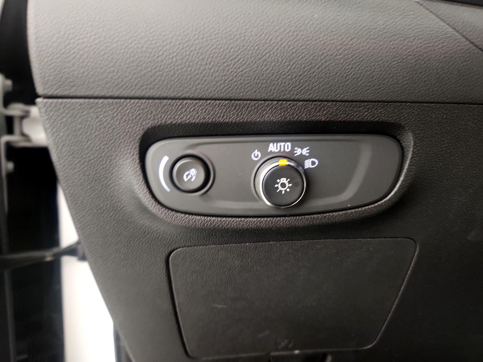 2025 Buick Encore GX Preferred - Photo 14