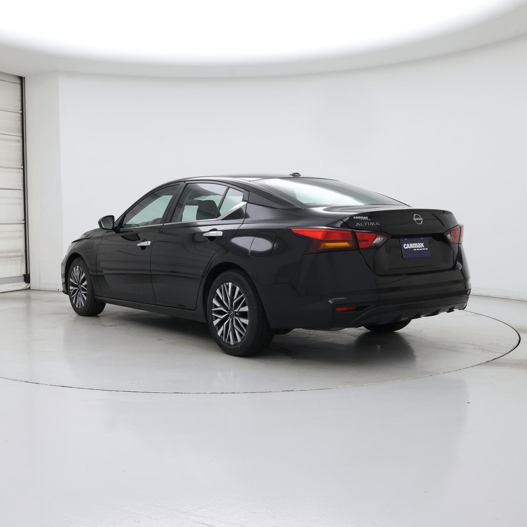 Thumbnail: 2025 Nissan Altima - 2