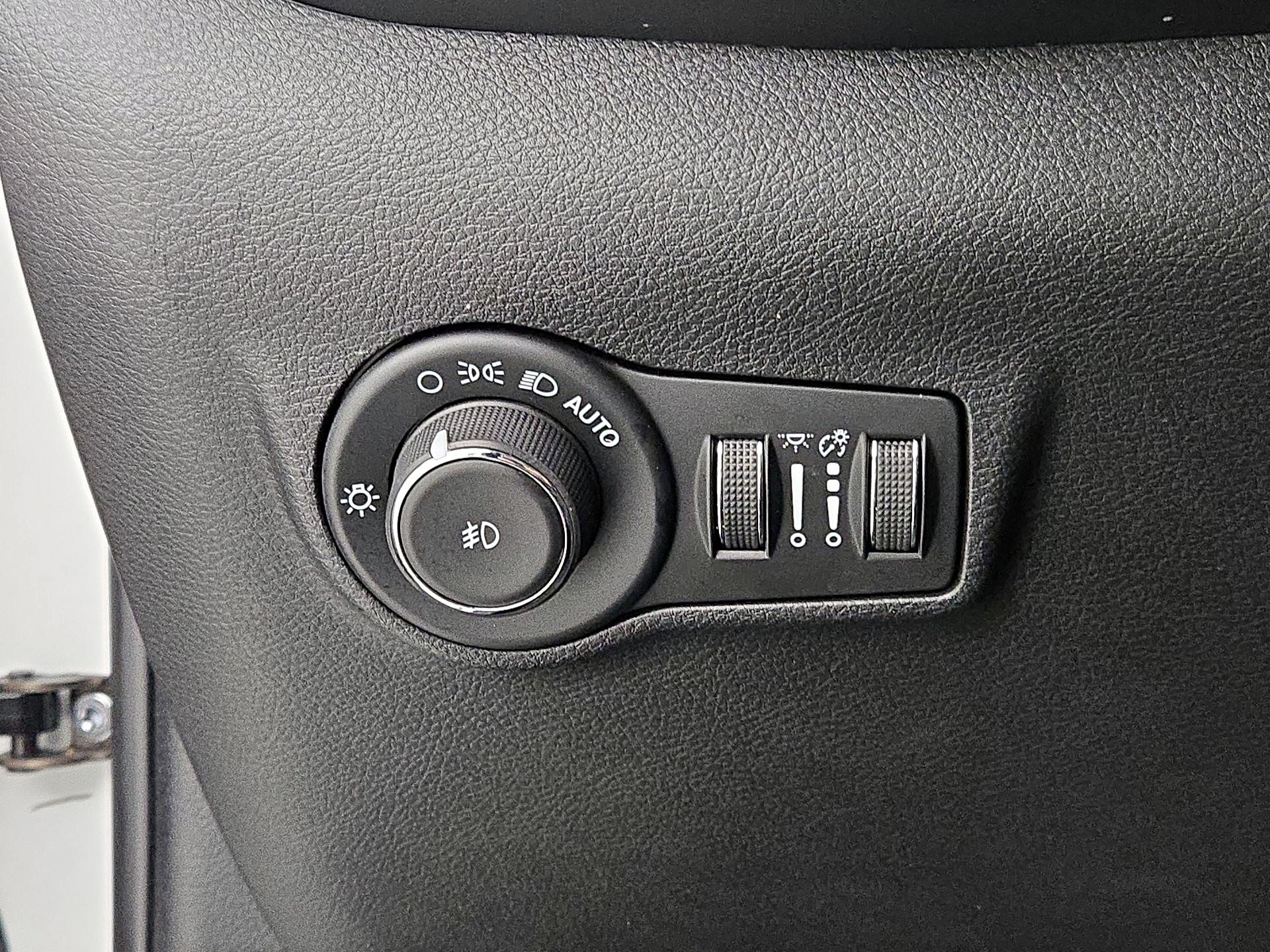 Thumbnail: 2025 Jeep Compass - 13